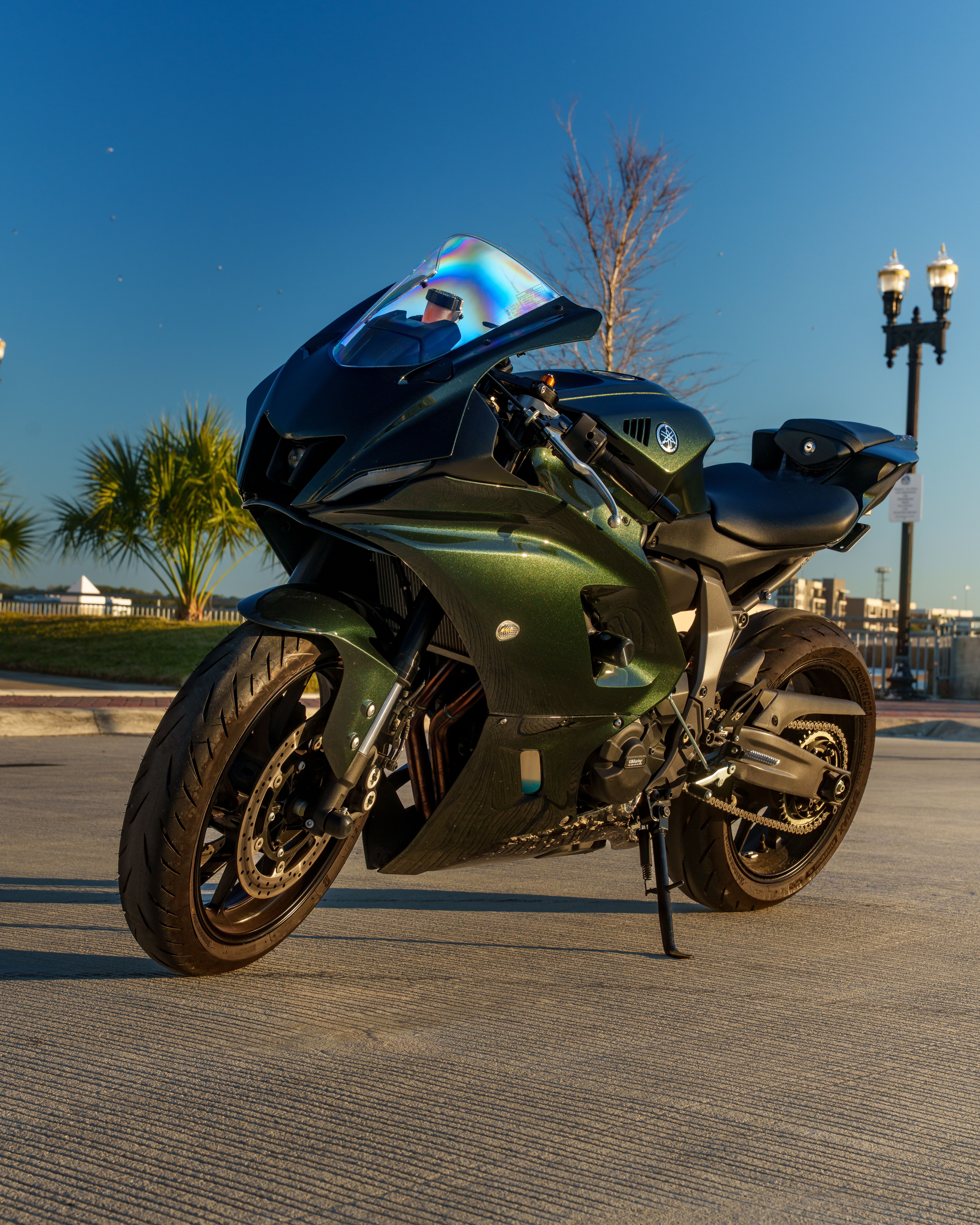 Modern Sport Motorcycle in Urban Setting · Free Stock Photo