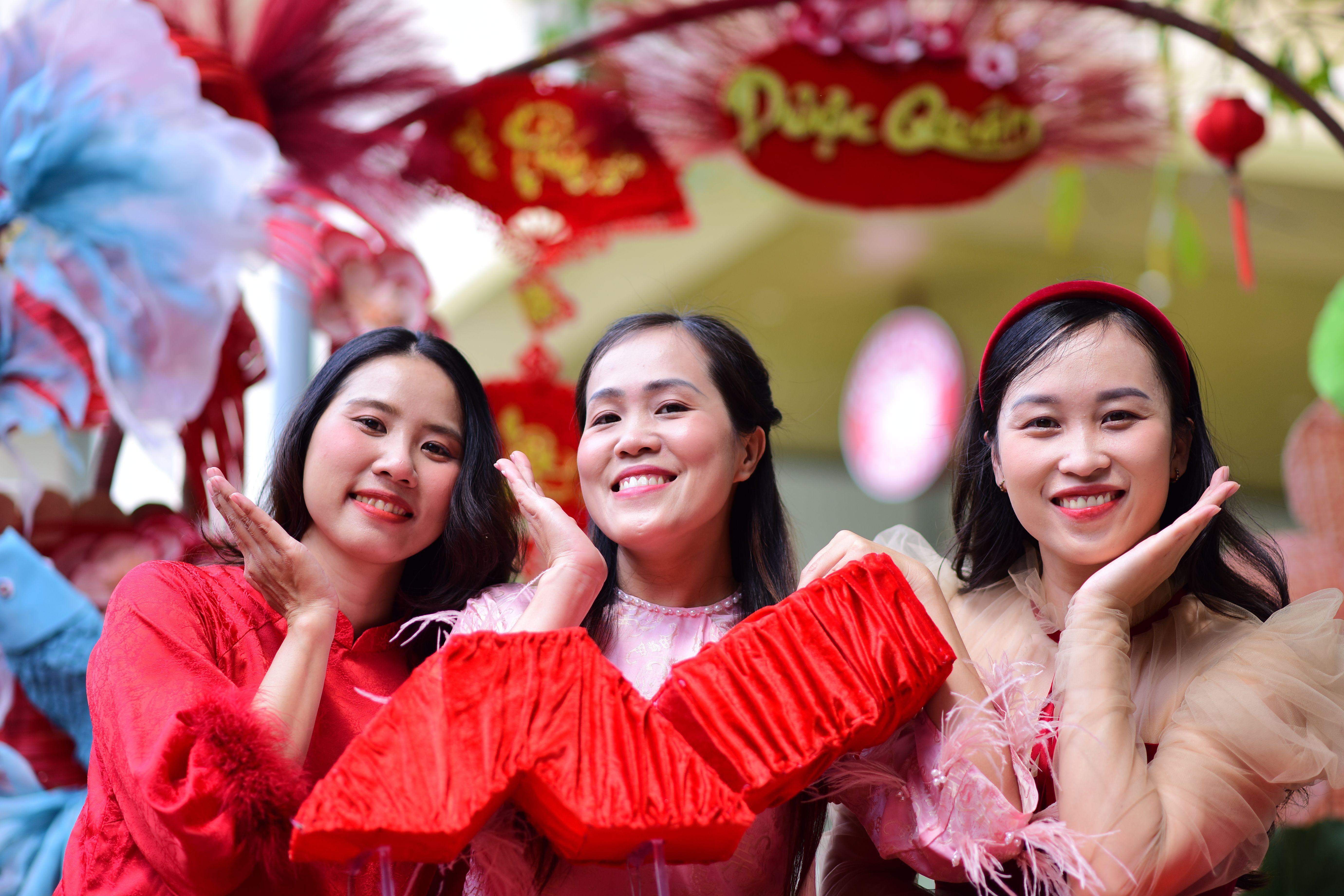 Joyful Celebration with Festive Decorations · Free Stock Photo