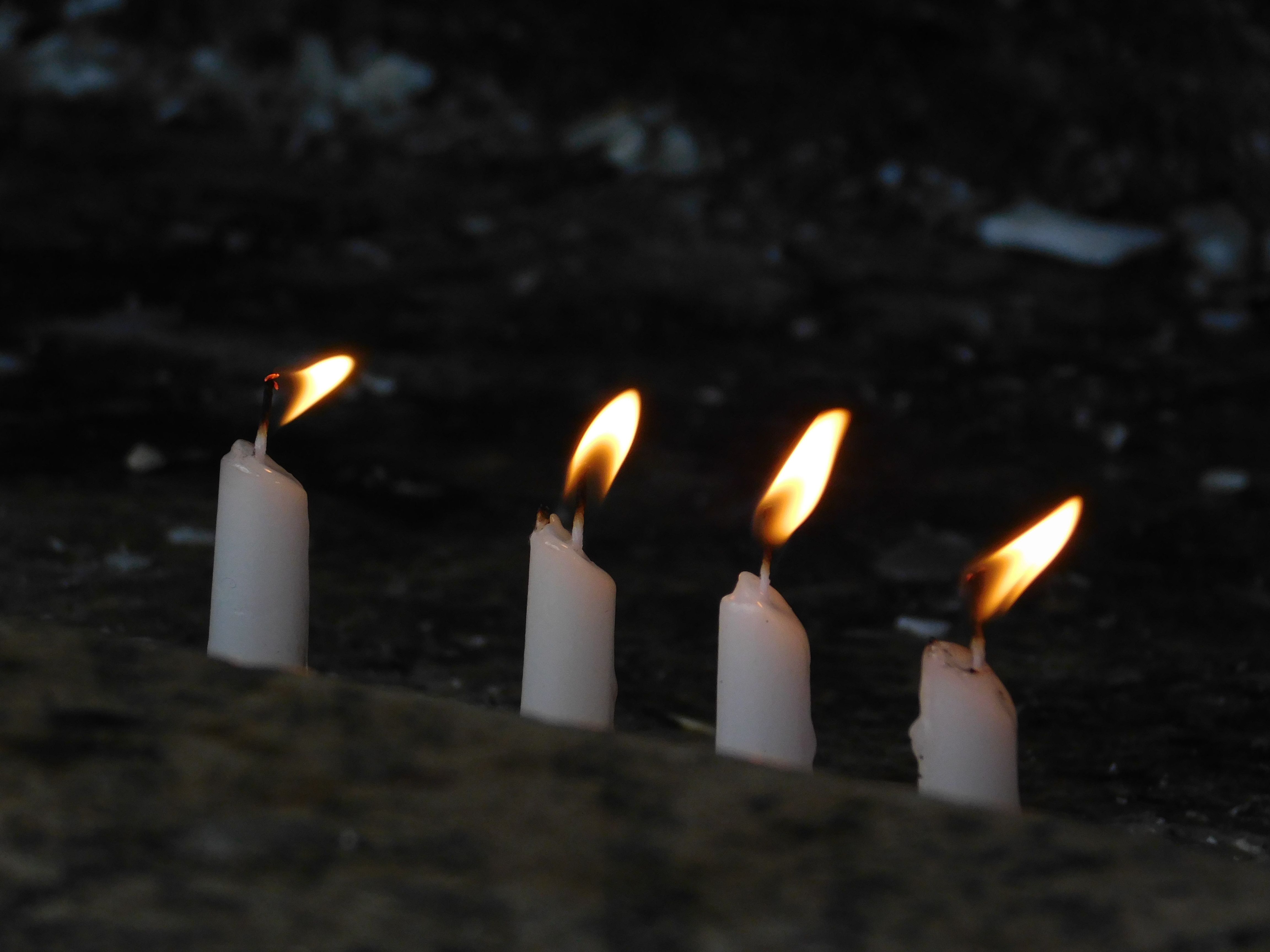 dark blue candles