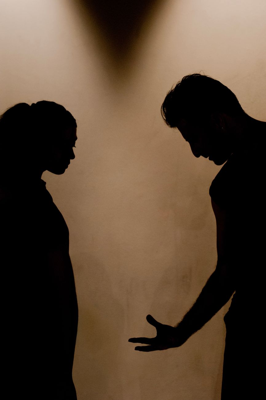Cómo Aplicar las Enseñanzas de Séneca a los Conflictos Familiares: Un Caso de Transformación Real