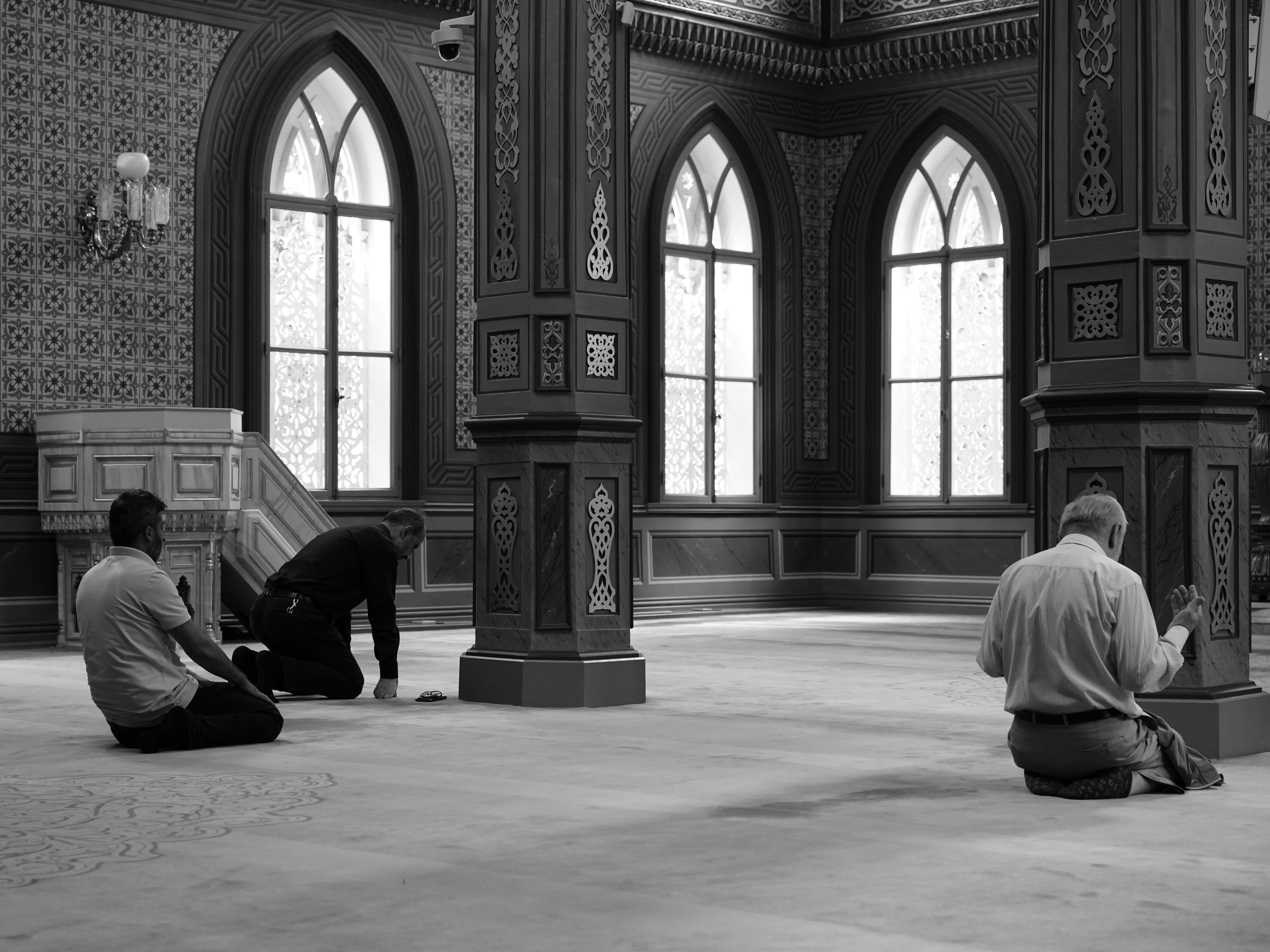 Salat al-Hajah : Comment prier pour des besoins et désirs spécifiques en Islam pour l'orientation et l'aide