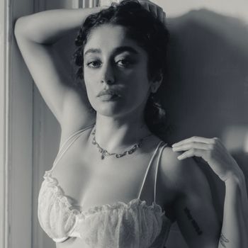 Various celebrities include Anushka