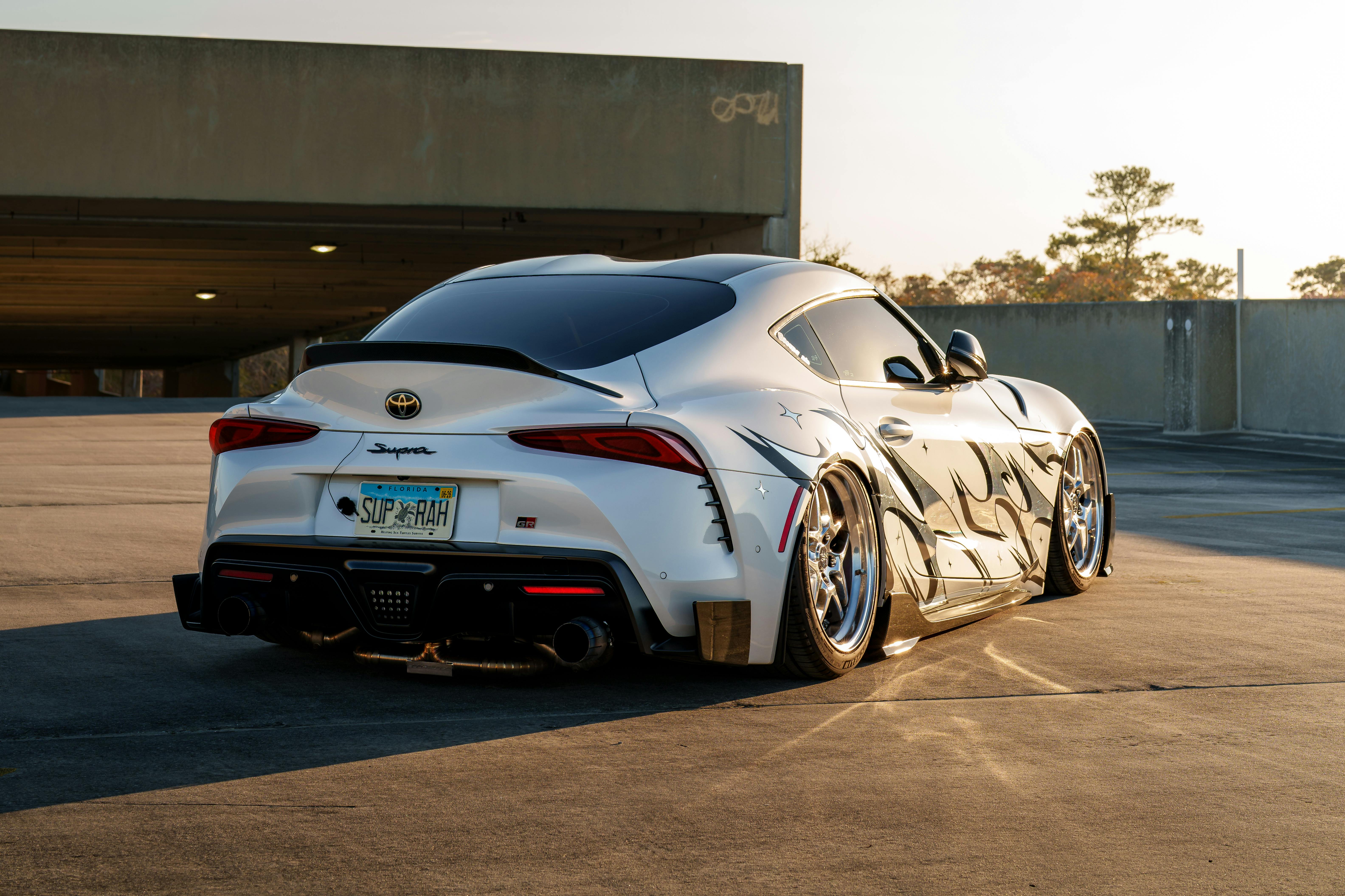 Ilmainen kuvapankkikuva tunnisteilla aerodynaaminen, ajoneuvo, auringonlasku Kuvapankkikuva