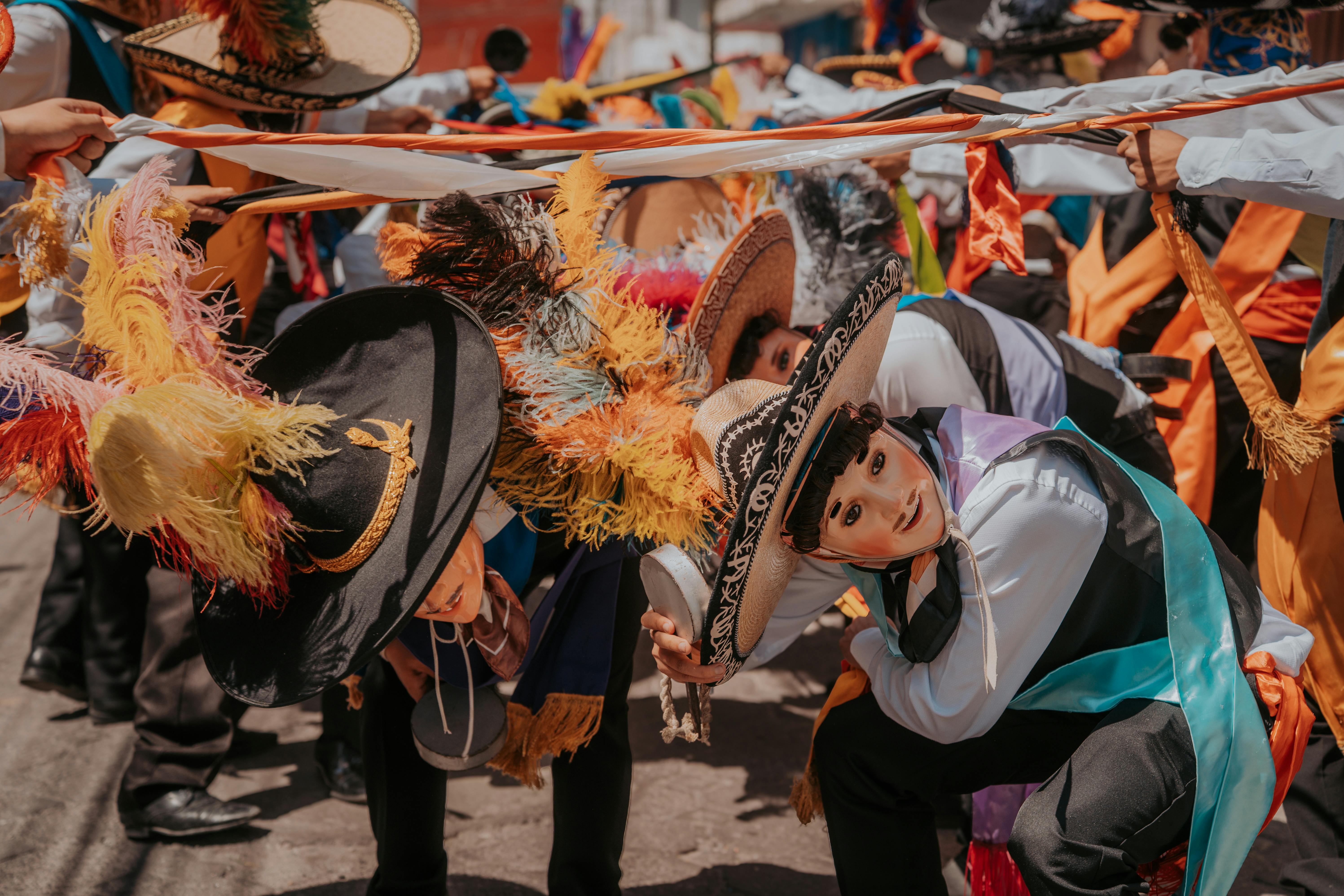 Ilmainen Vilkas festivaalimaisema Pueblassa, Meksikossa, jossa esitellään perinteisiä asuja ja kulttuuriperintöä. Kuvapankkikuva