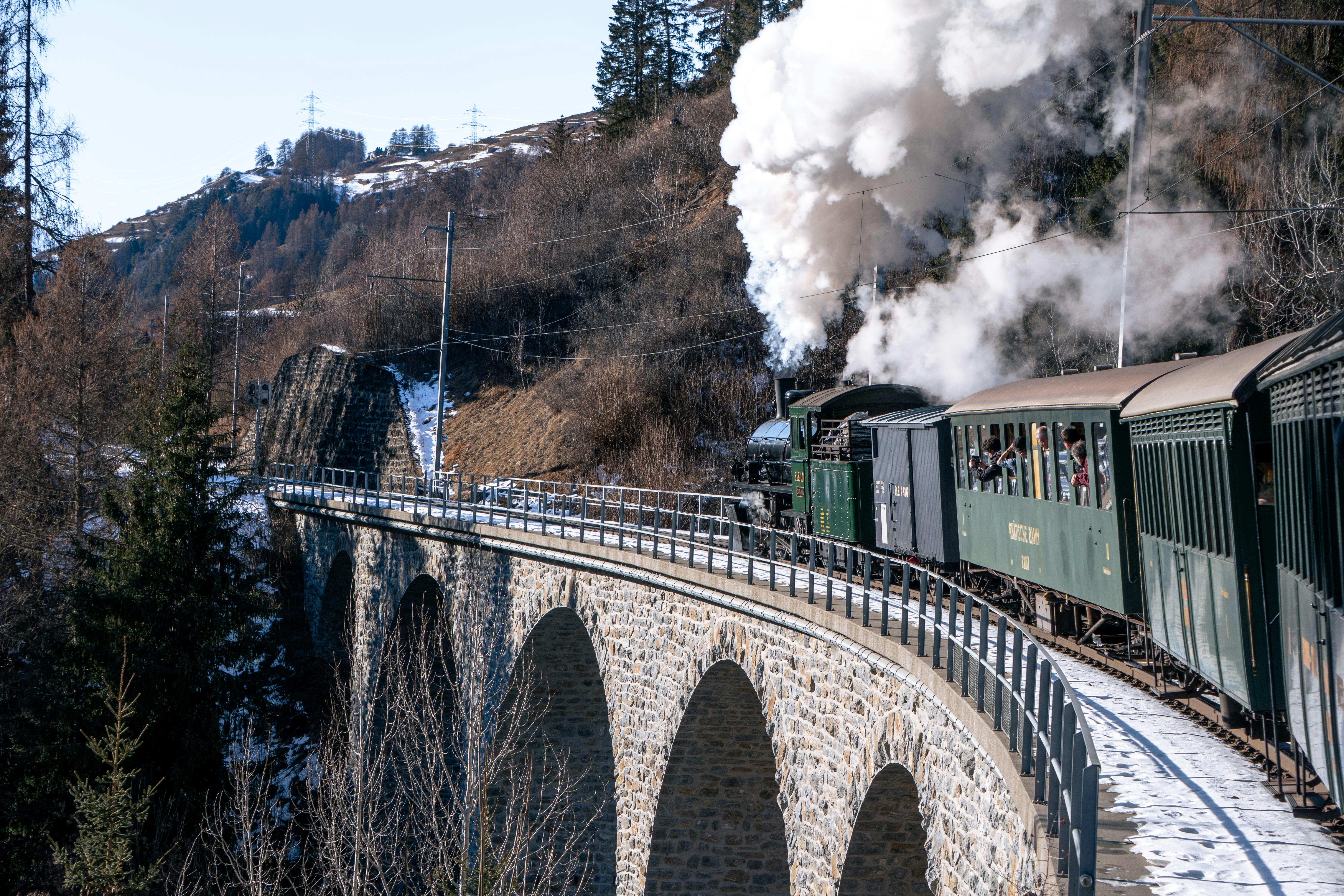 Two killed in Cape Town taxi rank shooting