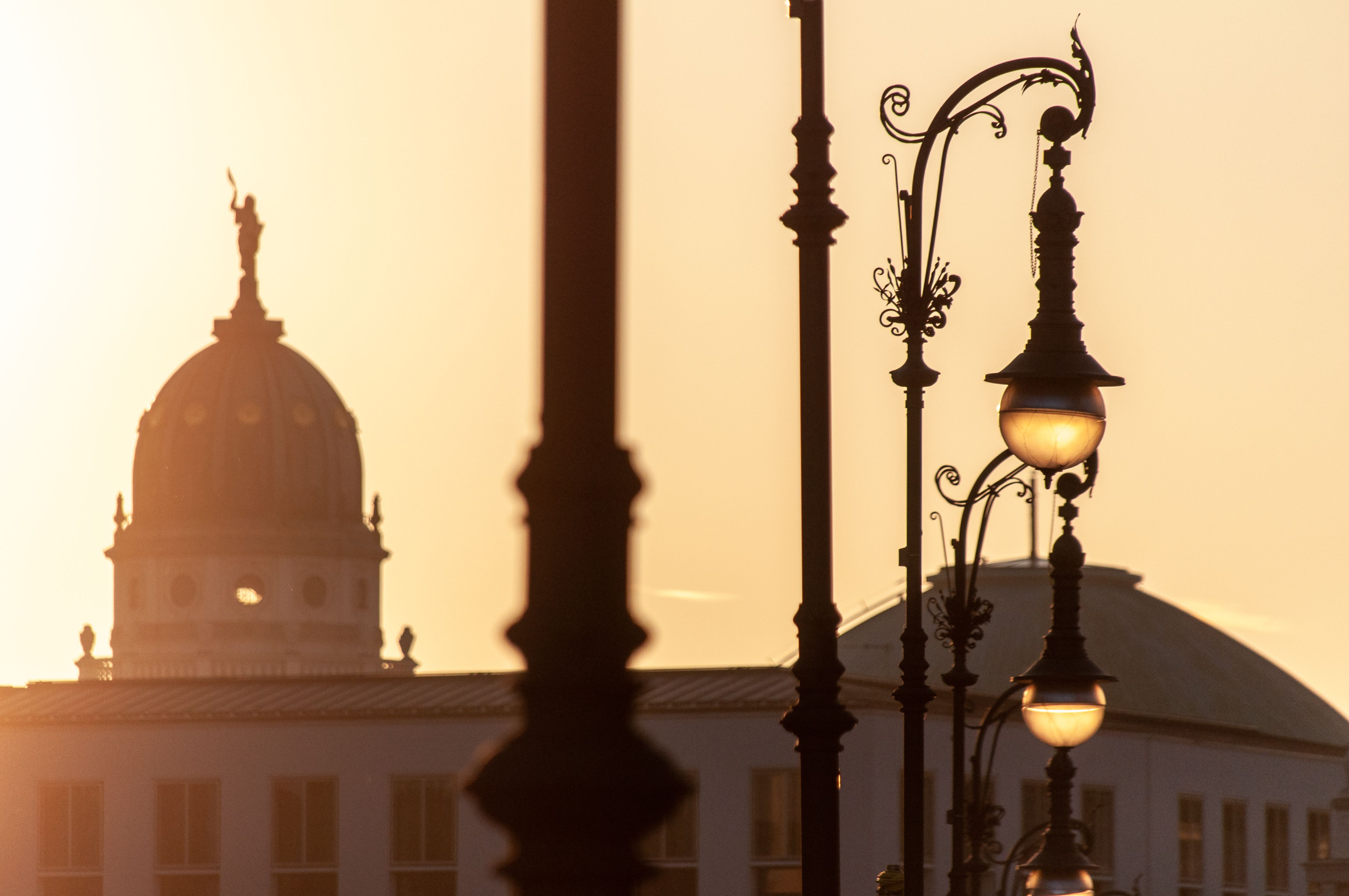 How to Enter Travel Sweepstakes in Indianapolis, Indiana Without Scams