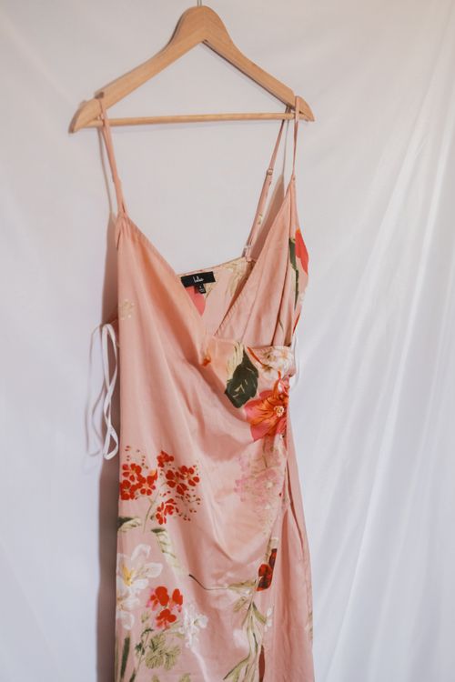 Dusty Pink Summer Dress Photos, Download The BEST Free Dusty Pink Summer Dress Stock Photos & HD Images Dusty Pink Summer Dress Photos, Download The BEST Free Dusty Pink Summer Dress Stock Photos & HD Images