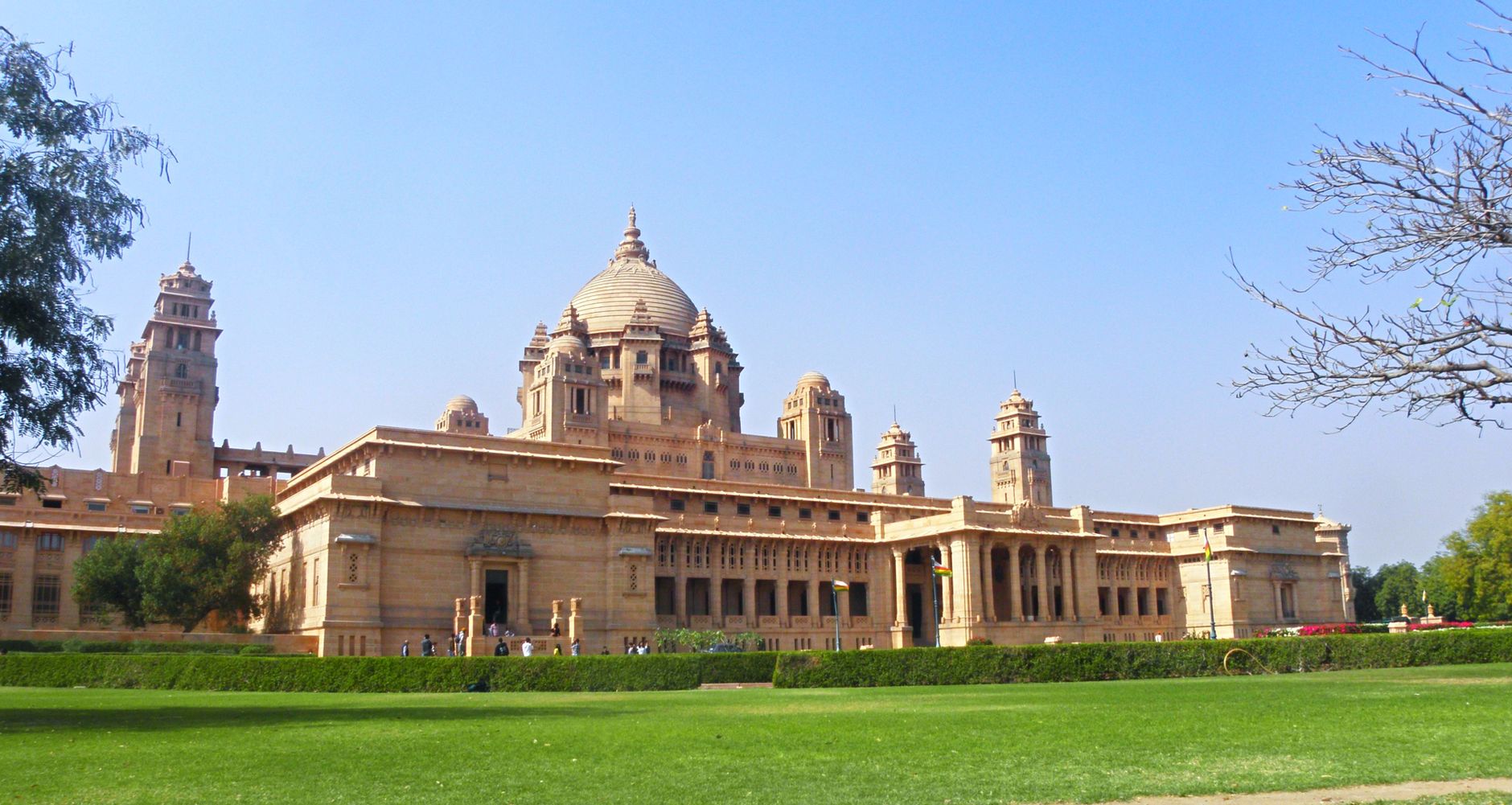 Stunning view of the majestic Umaid Bhawan Palace in Jodhpur, Rajasthan, India.