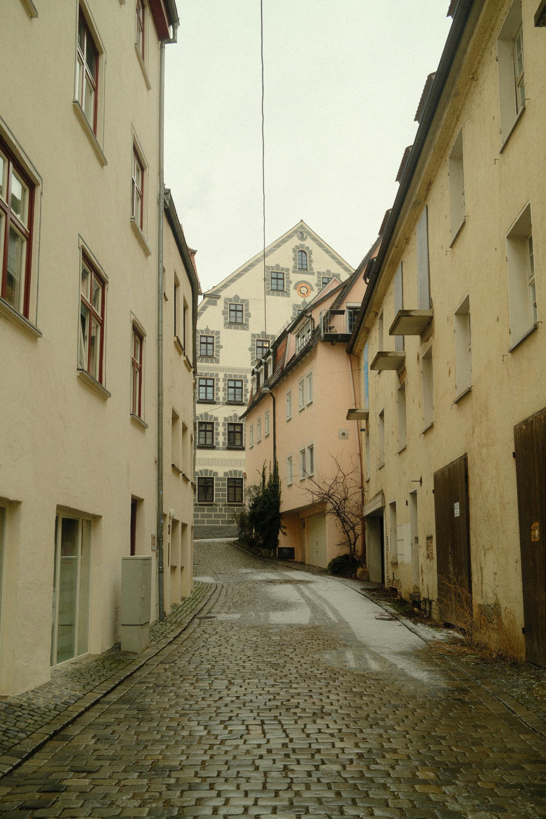 Kostnadsfria Kostnadsfri bild av arkitektur, Arv, back street Stock foto