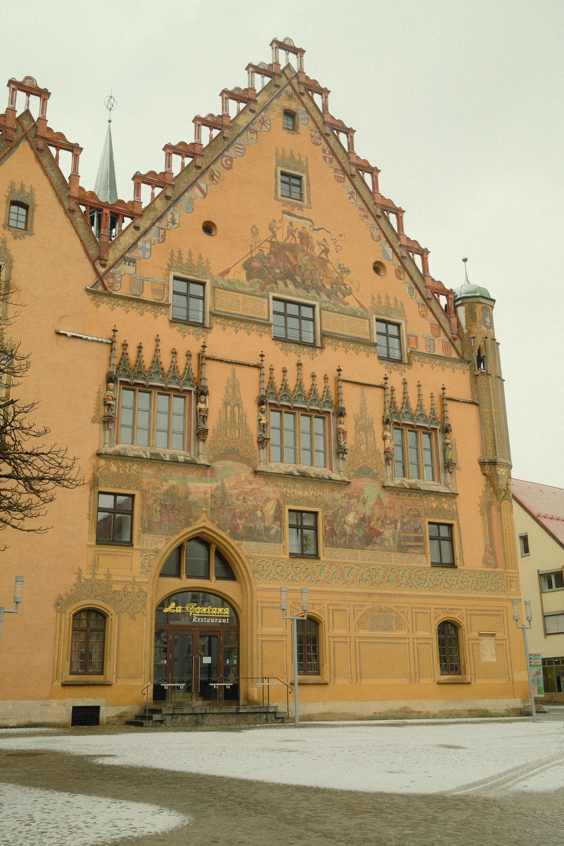 historic-town-hall-with-astronomical-clock-in-ulm-free-stock-photo