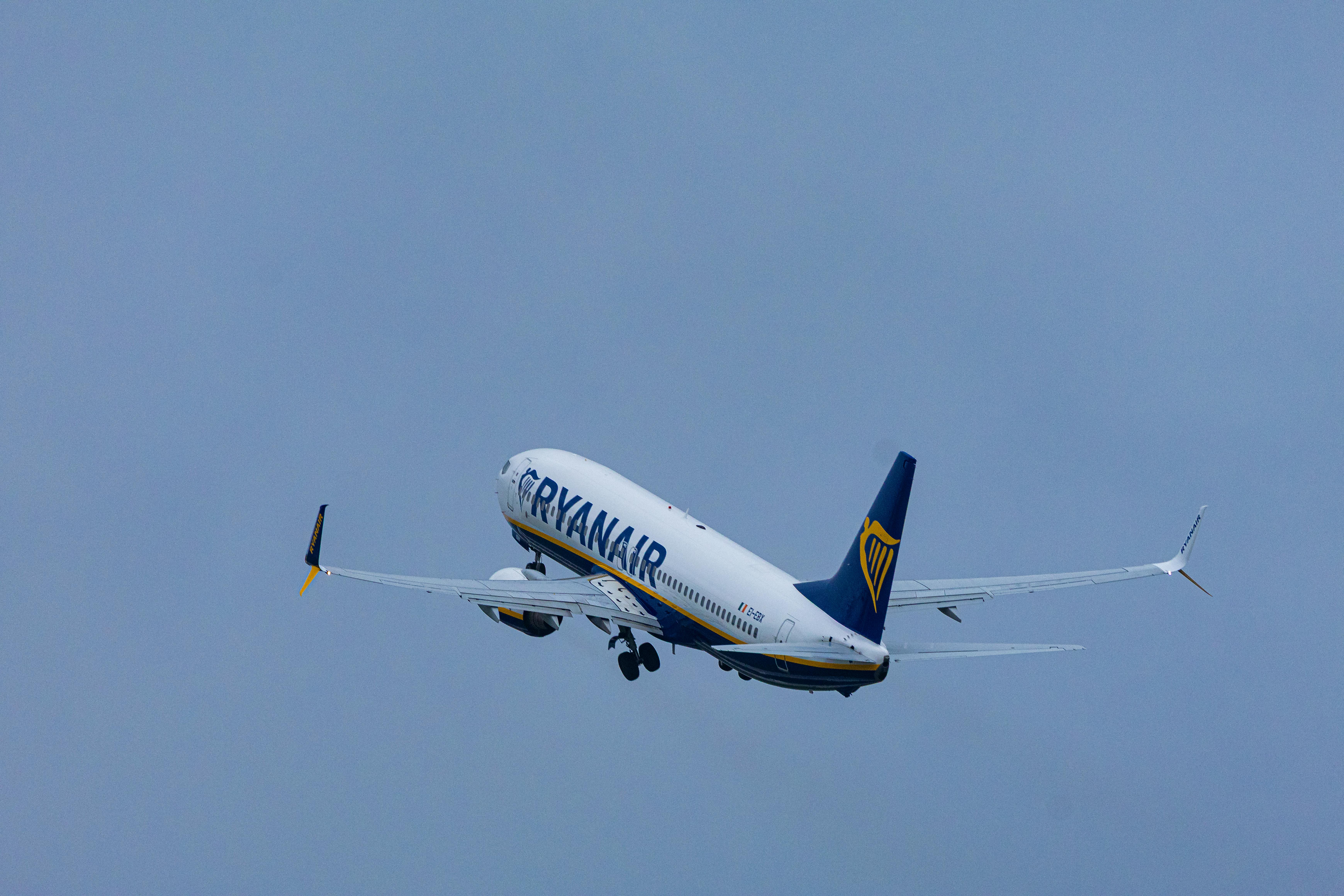 10 Best Budget Airlines Dominating Travel in the World in 2026 — Photo by Andrew Cutajar on Pexels