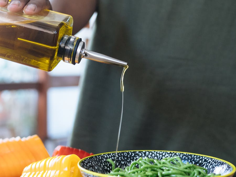 Is 1 tablespoon of olive oil a day good?