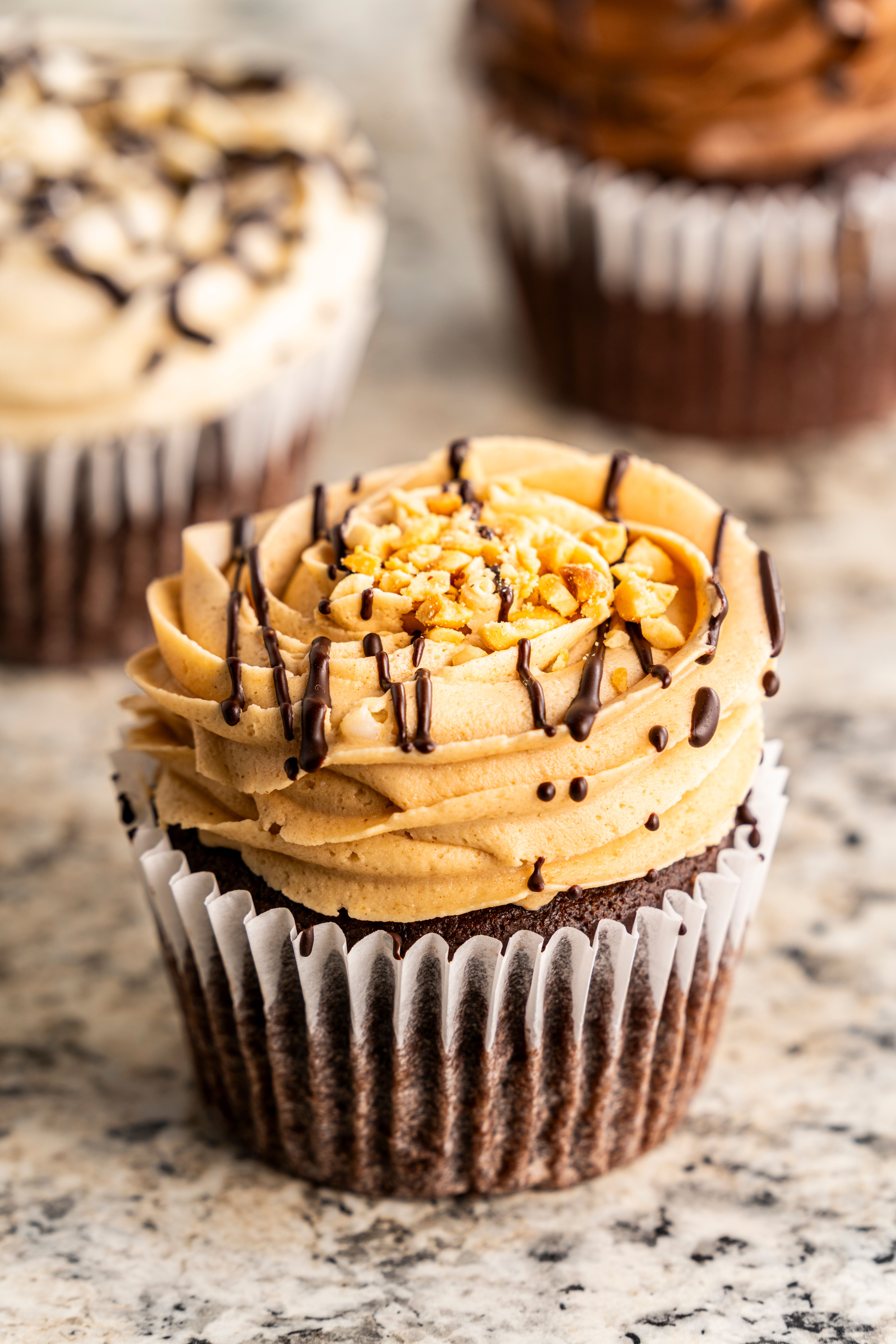 Host Https Www Allrecipes Com Recipe 246729 Chocolate Peanut Butter Cupcakes