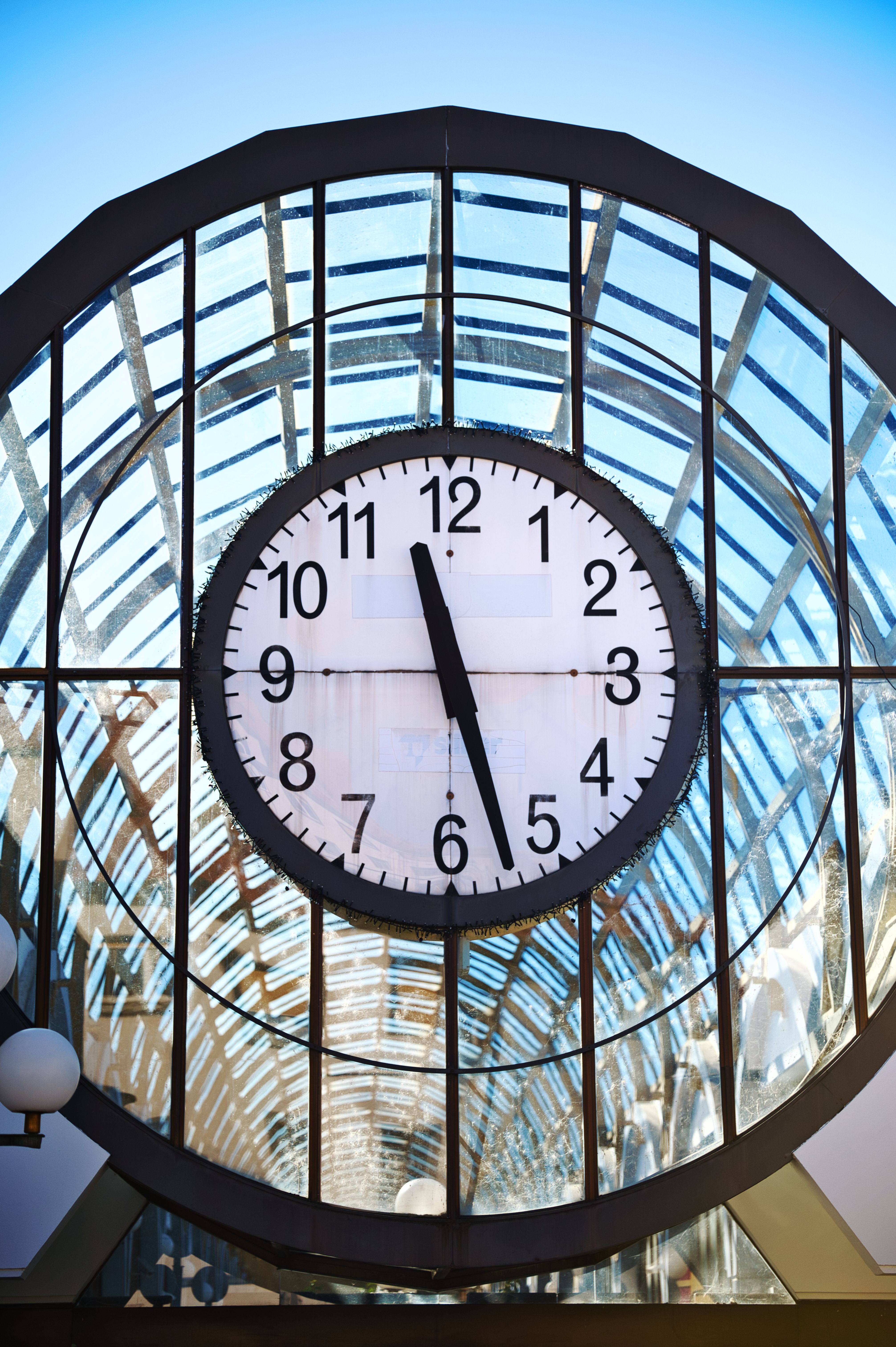 Large Clock with Glass Dome Architecture · Free Stock Photo