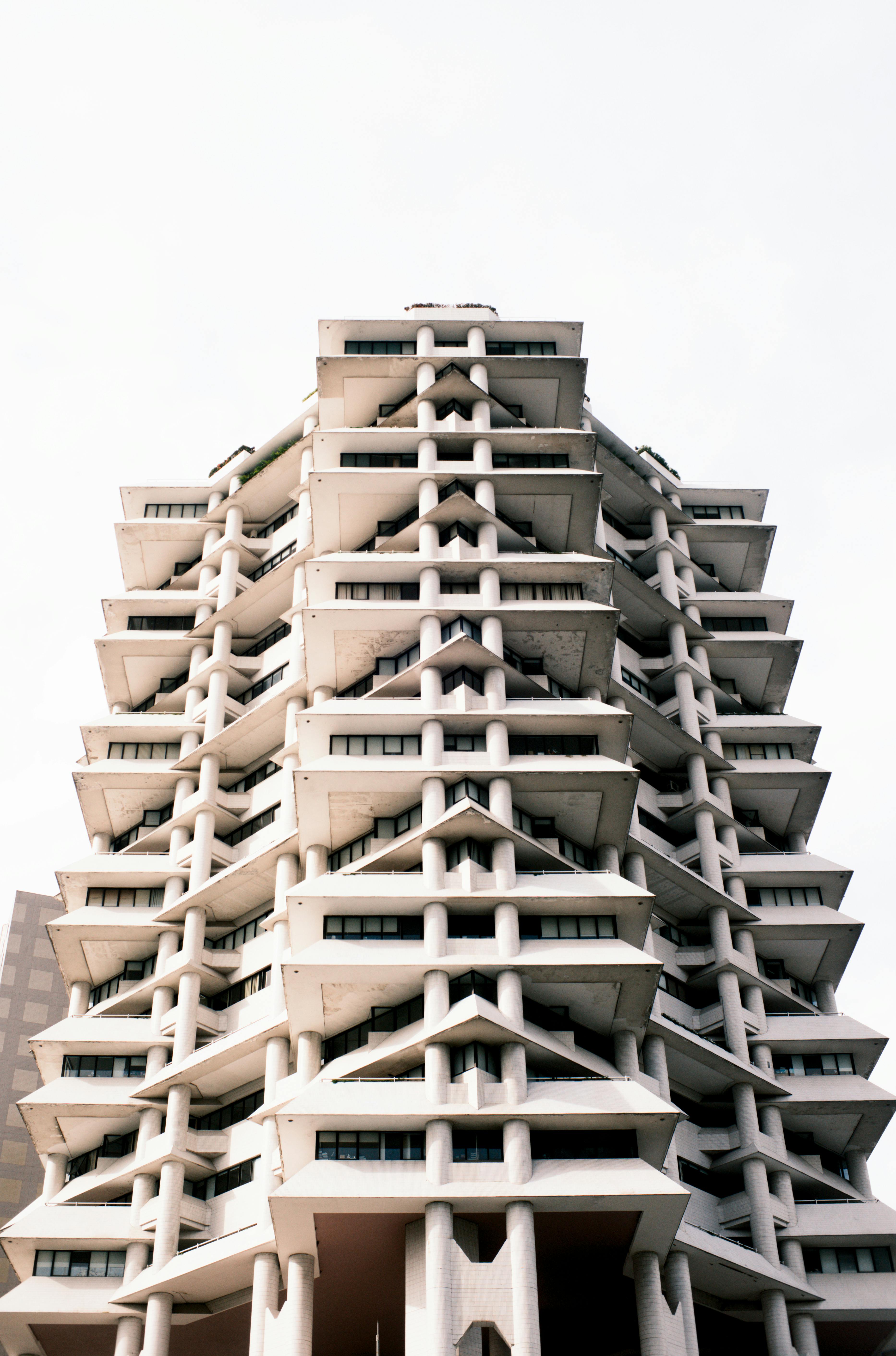 Gratis arkivbilde med arkitektoniske detaljer, arkitektur, balkong Arkivbilde