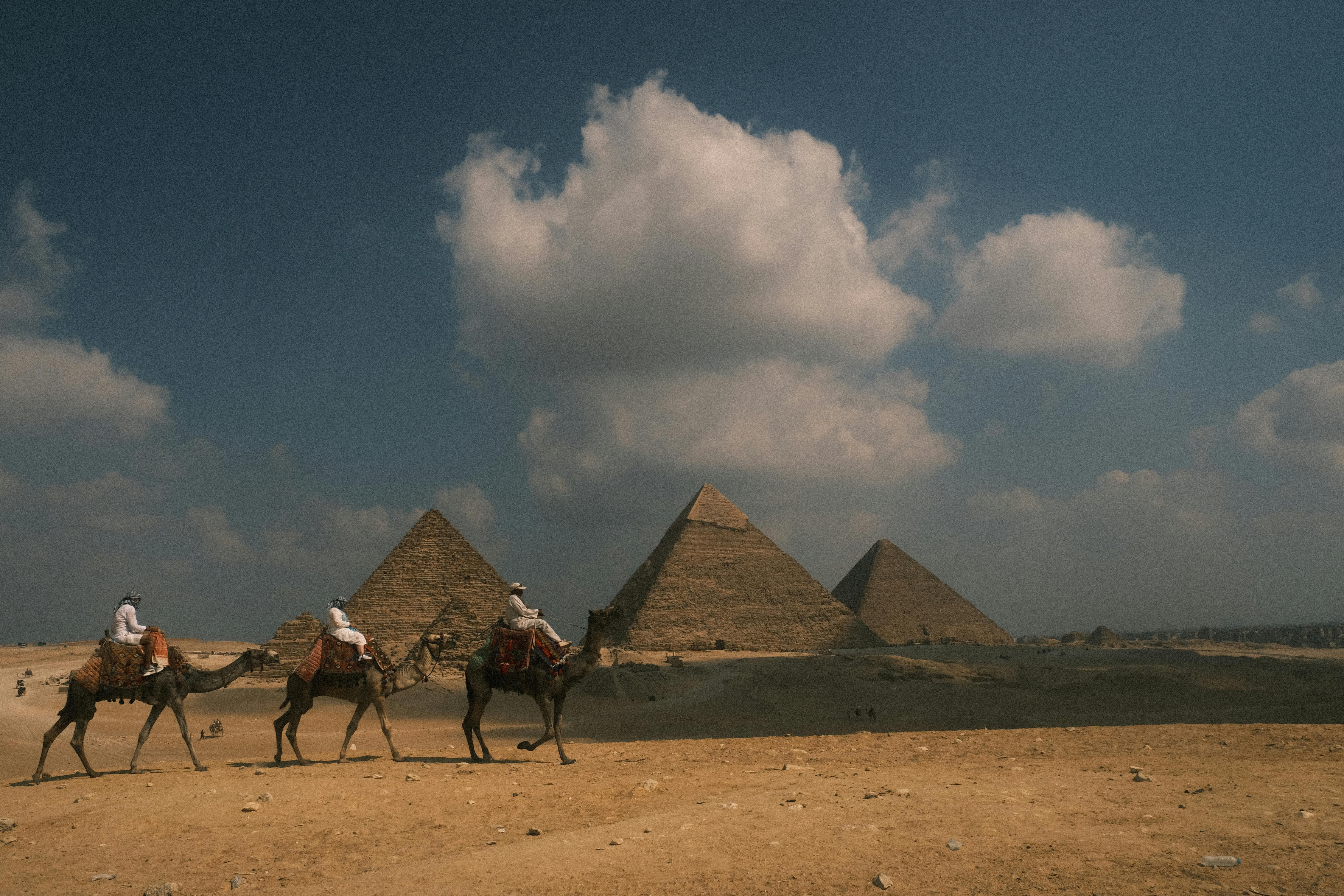 El-Sisi directs rationalized spending, higher revenues,