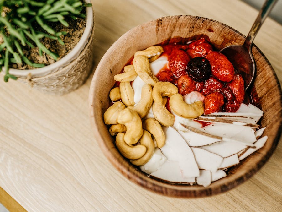 Are cashews keto friendly?