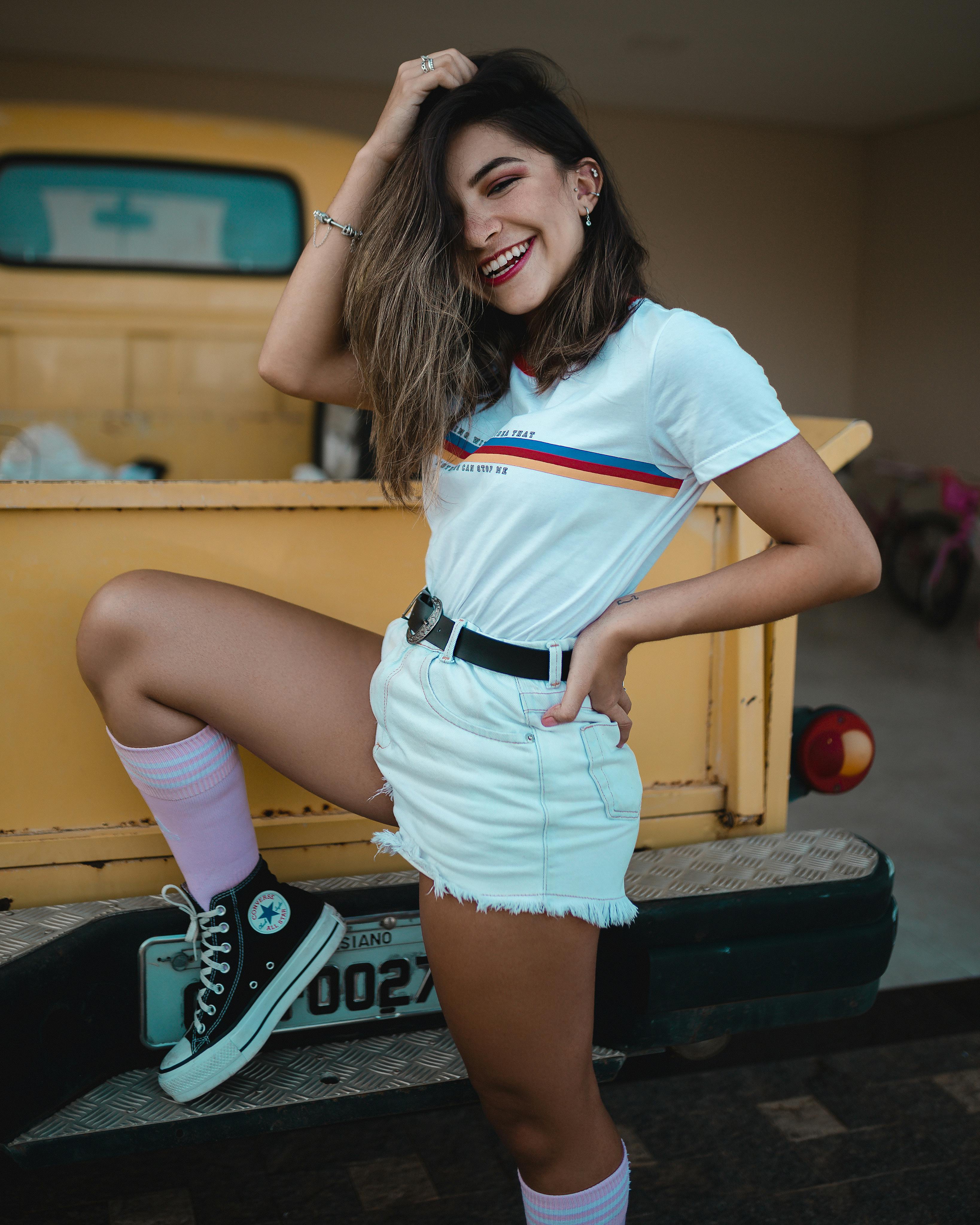 high top converse and shorts