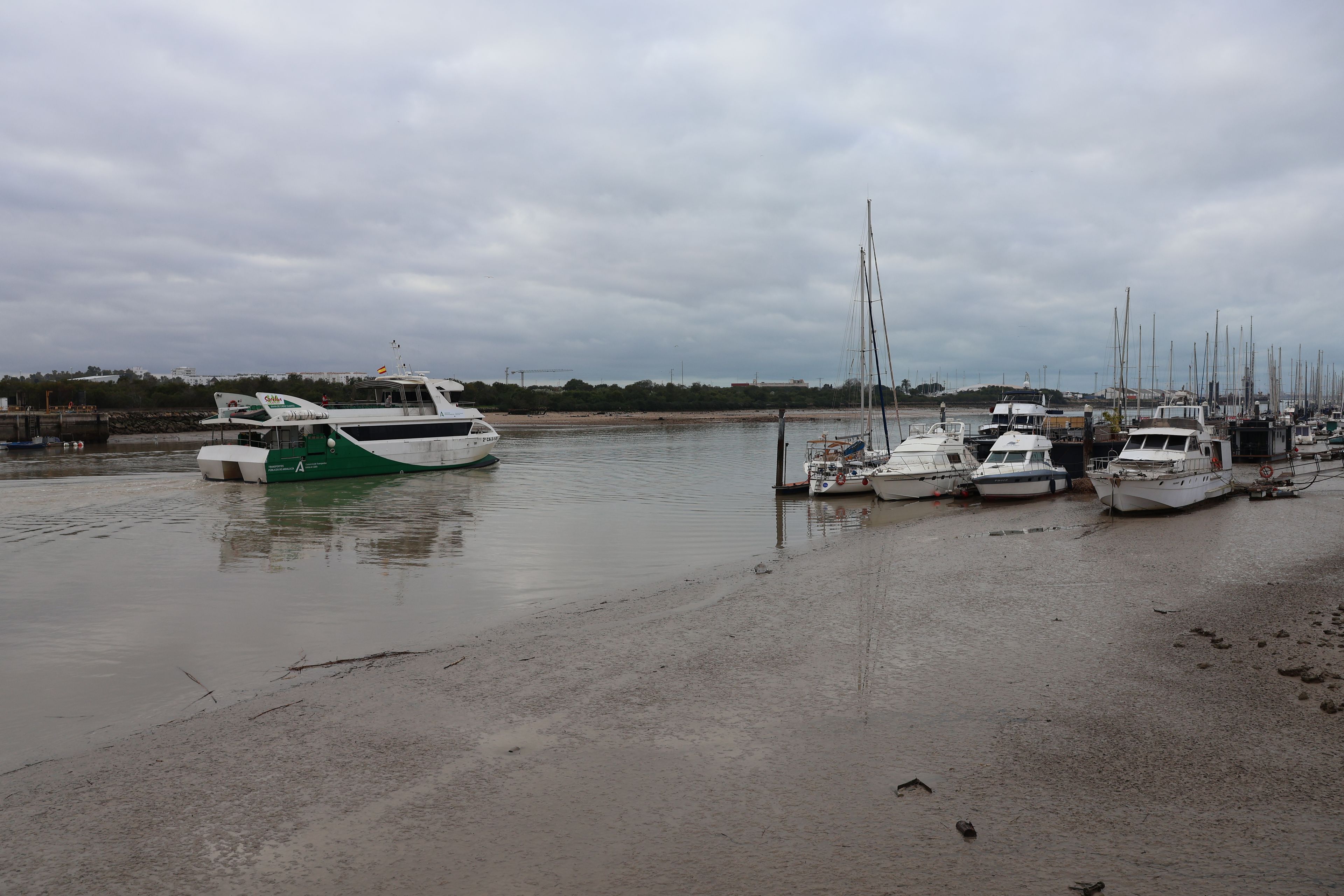 Sanlúcar de Barrameda waterfront estuary