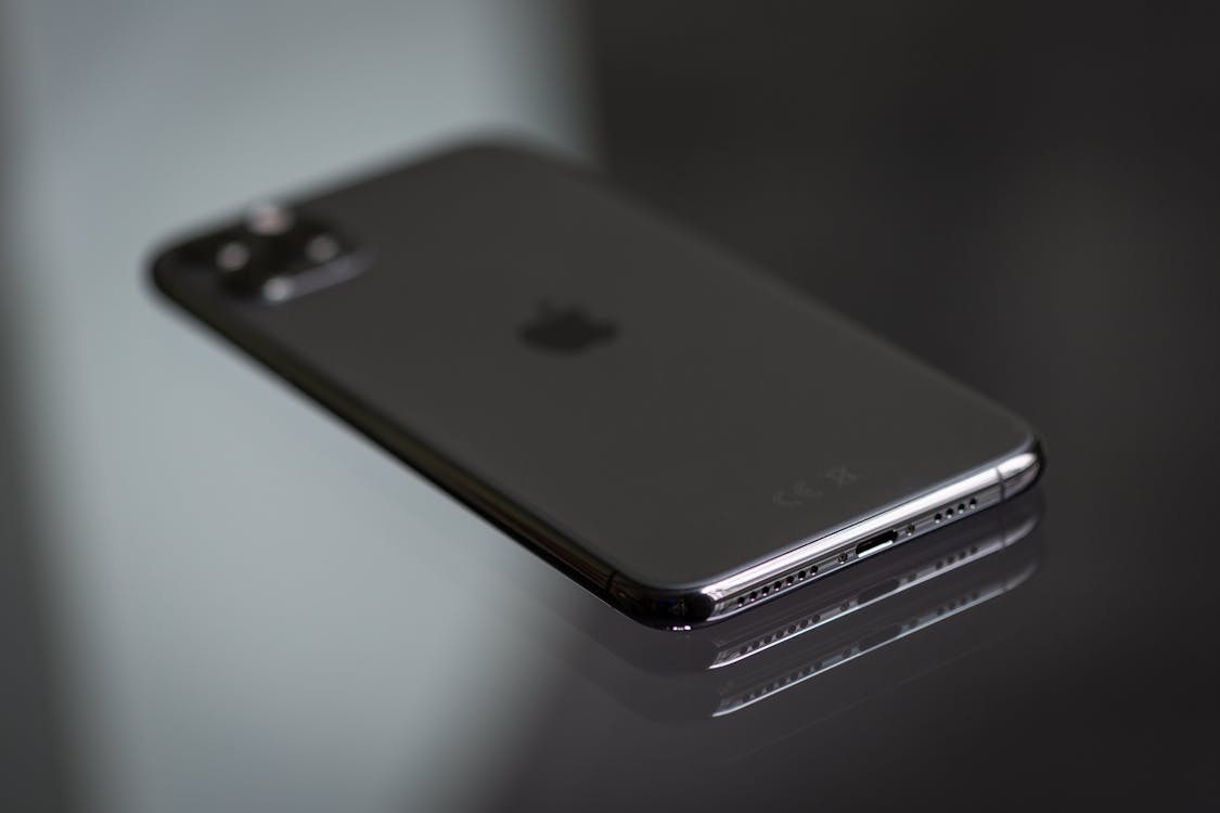 Free Selective Focus Photo of Iphone Stock Photo