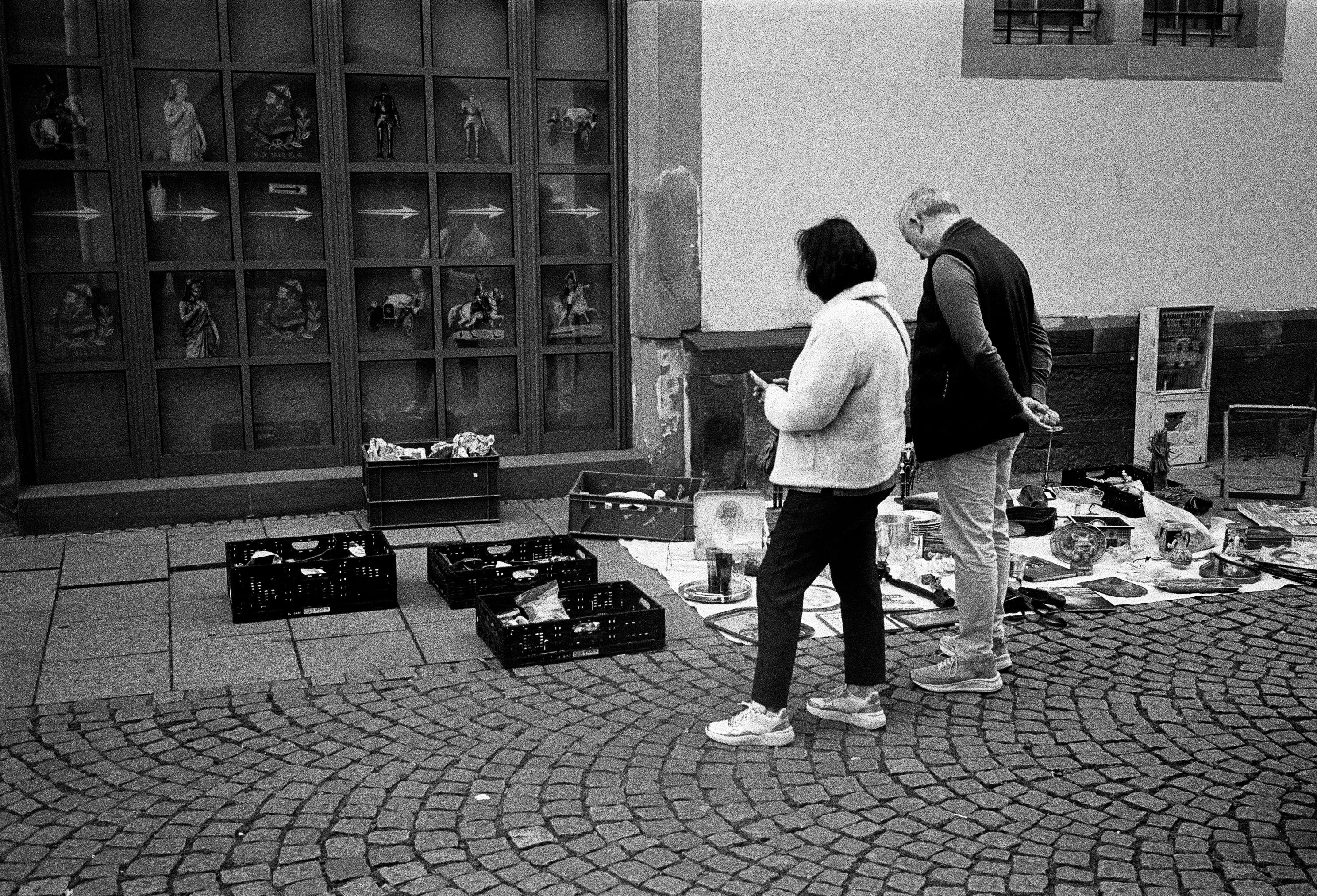 Gratis lagerfoto af årgang, brosten, browsing Lagerfoto