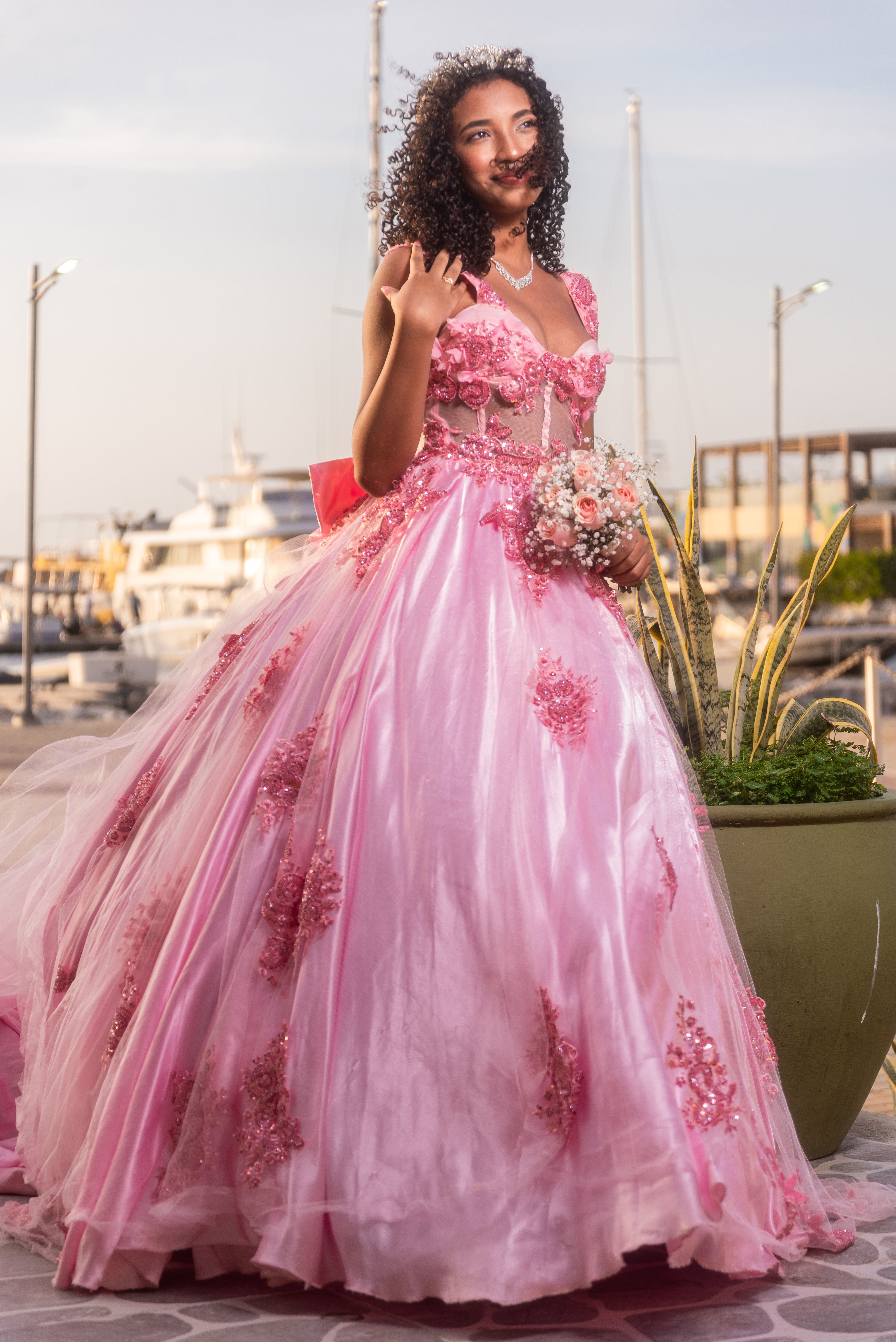 Flower Lace Prom Dress Photos, Download The BEST Free Flower Lace Prom Dress  Stock Photos & HD Images