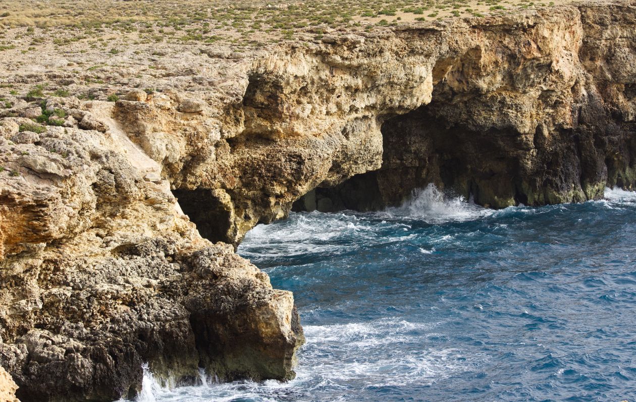 Vách đá Địa Trung Hải ở Malta