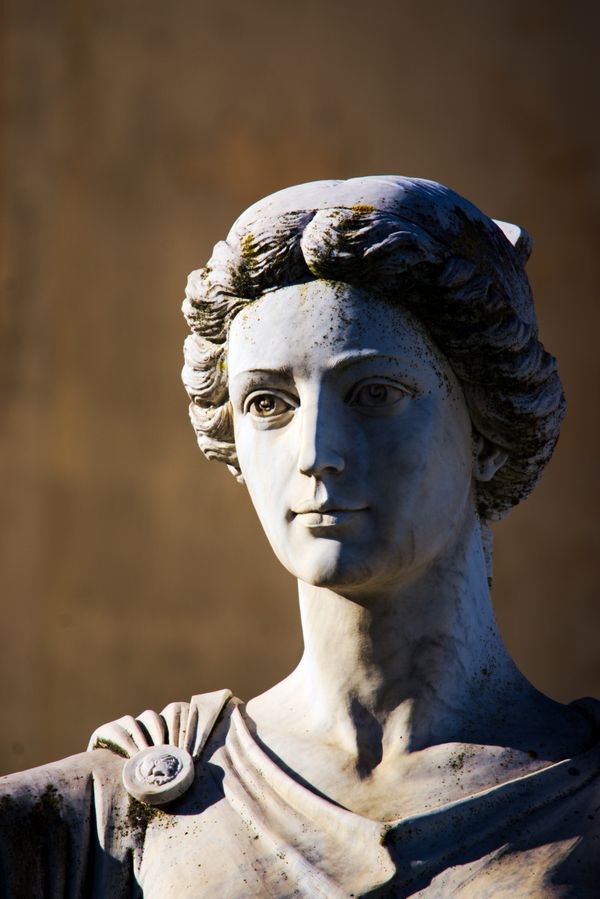 Marble drapery on a classical figure — photo by Jose Manuel Espigares Garcia on Pexels