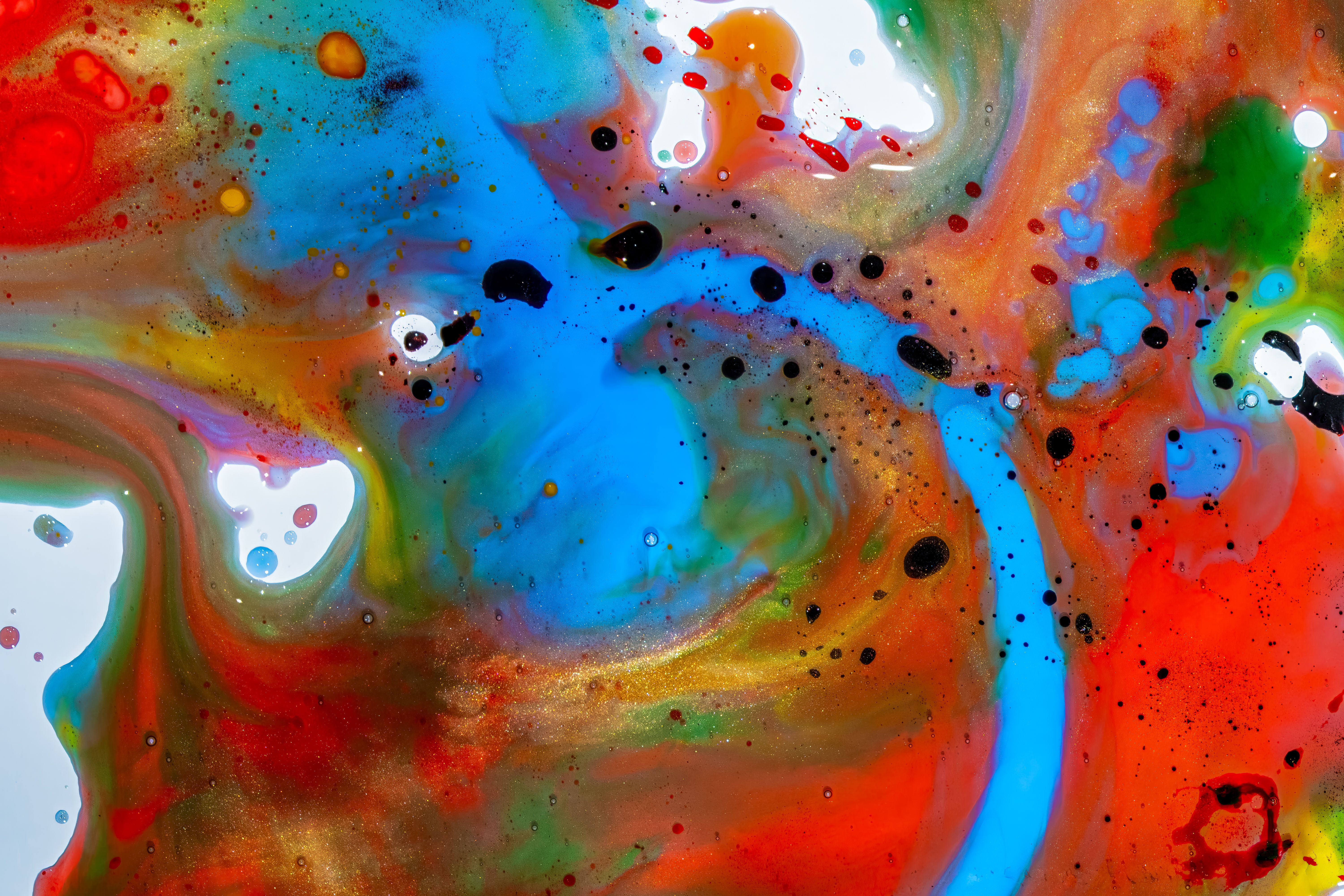 Vibrant Abstract Liquid Art with Bold Colors · Free Stock Photo