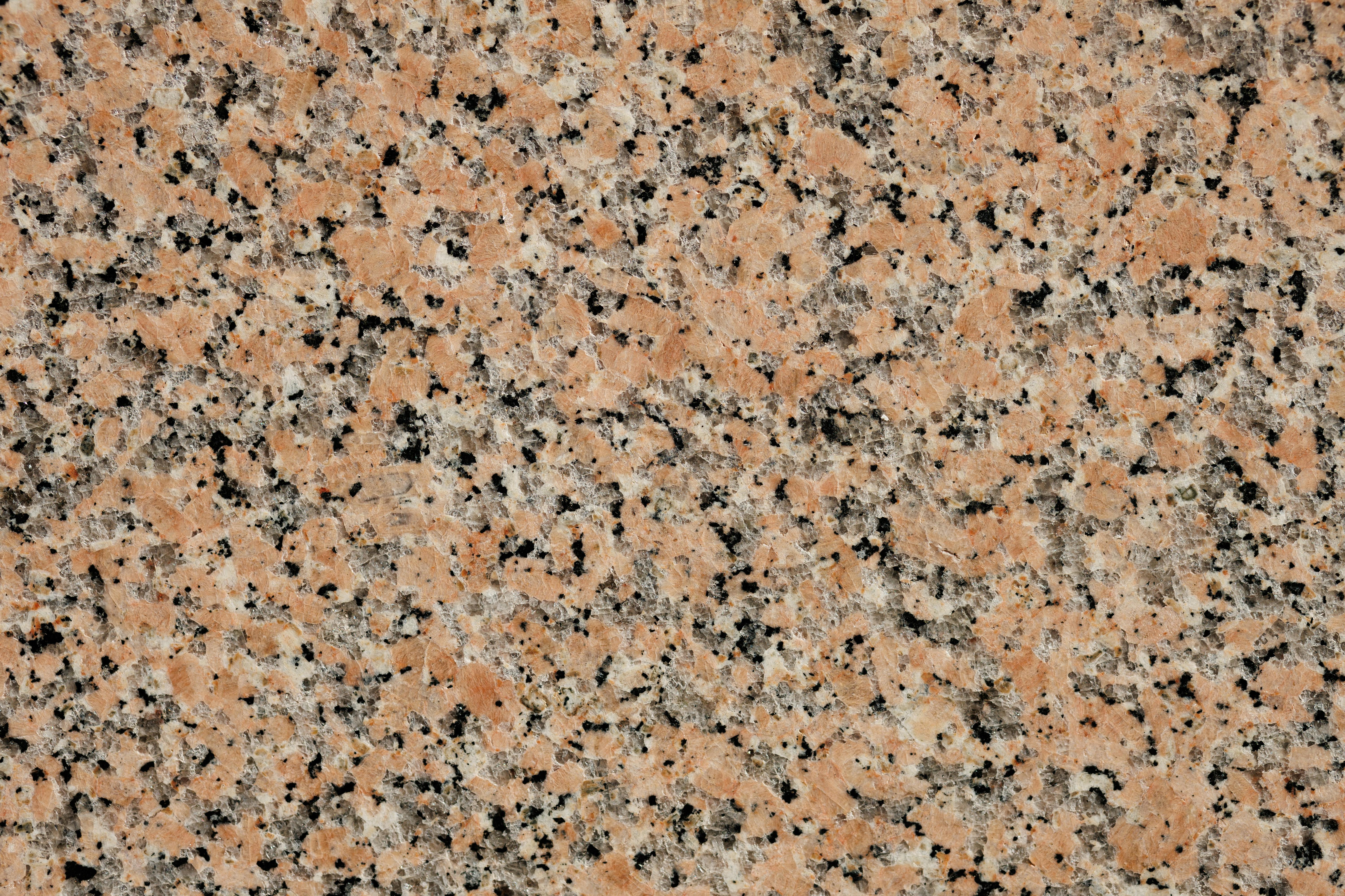 Δωρεάν Λεπτομερής εικόνα μιας γυαλισμένης επιφάνειας από ροζ γρανίτη, ιδανική για φόντα και υφές. Φωτογραφία από στοκ φωτογραφιών