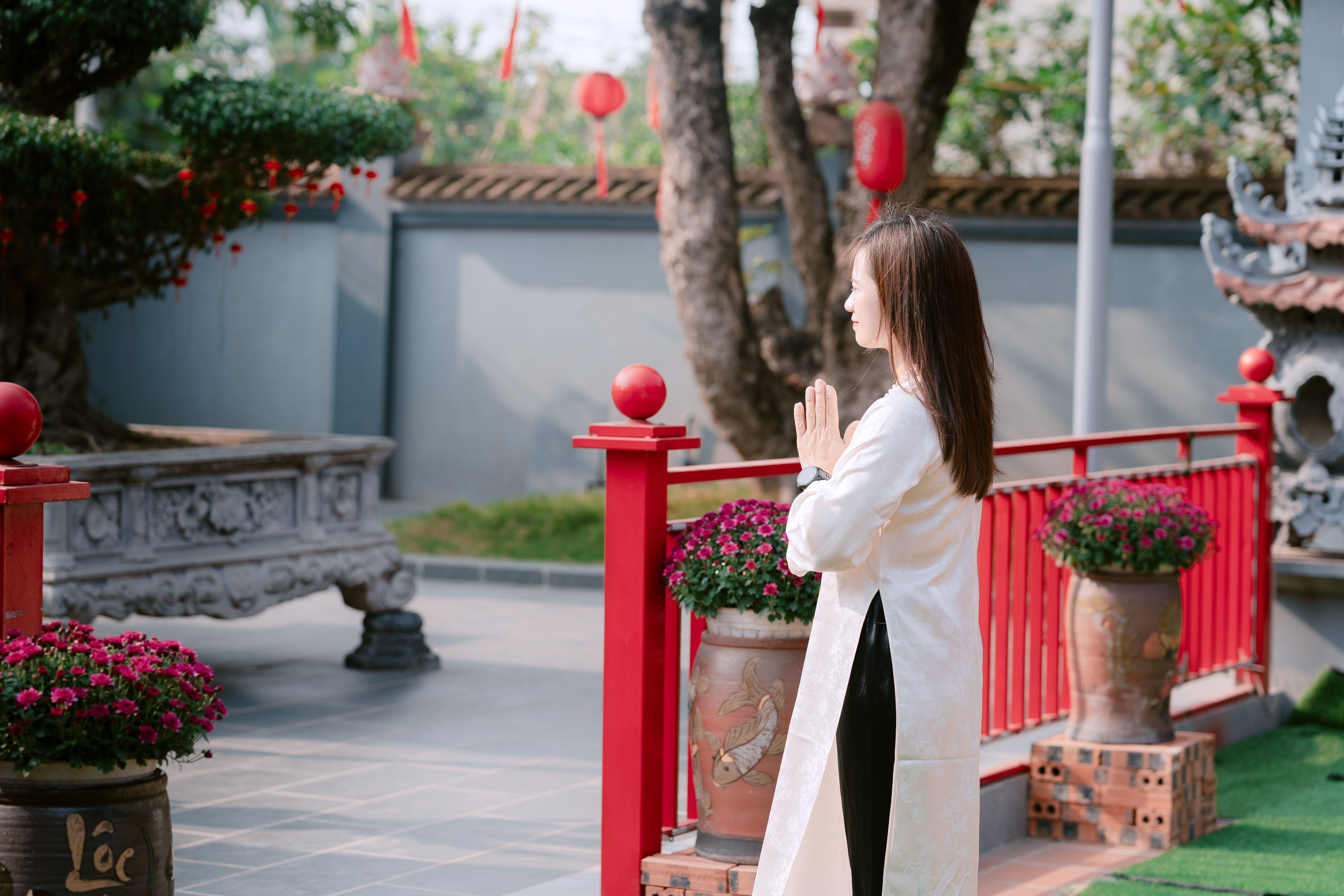 Thiền định giúp tâm trí bình an và tăng cường sự tập trung.