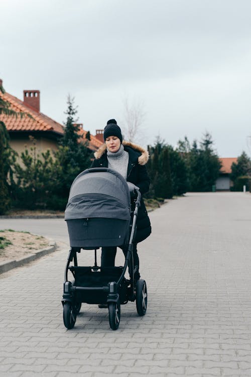 Základová fotografie zdarma na téma batole, cestování, kočárek