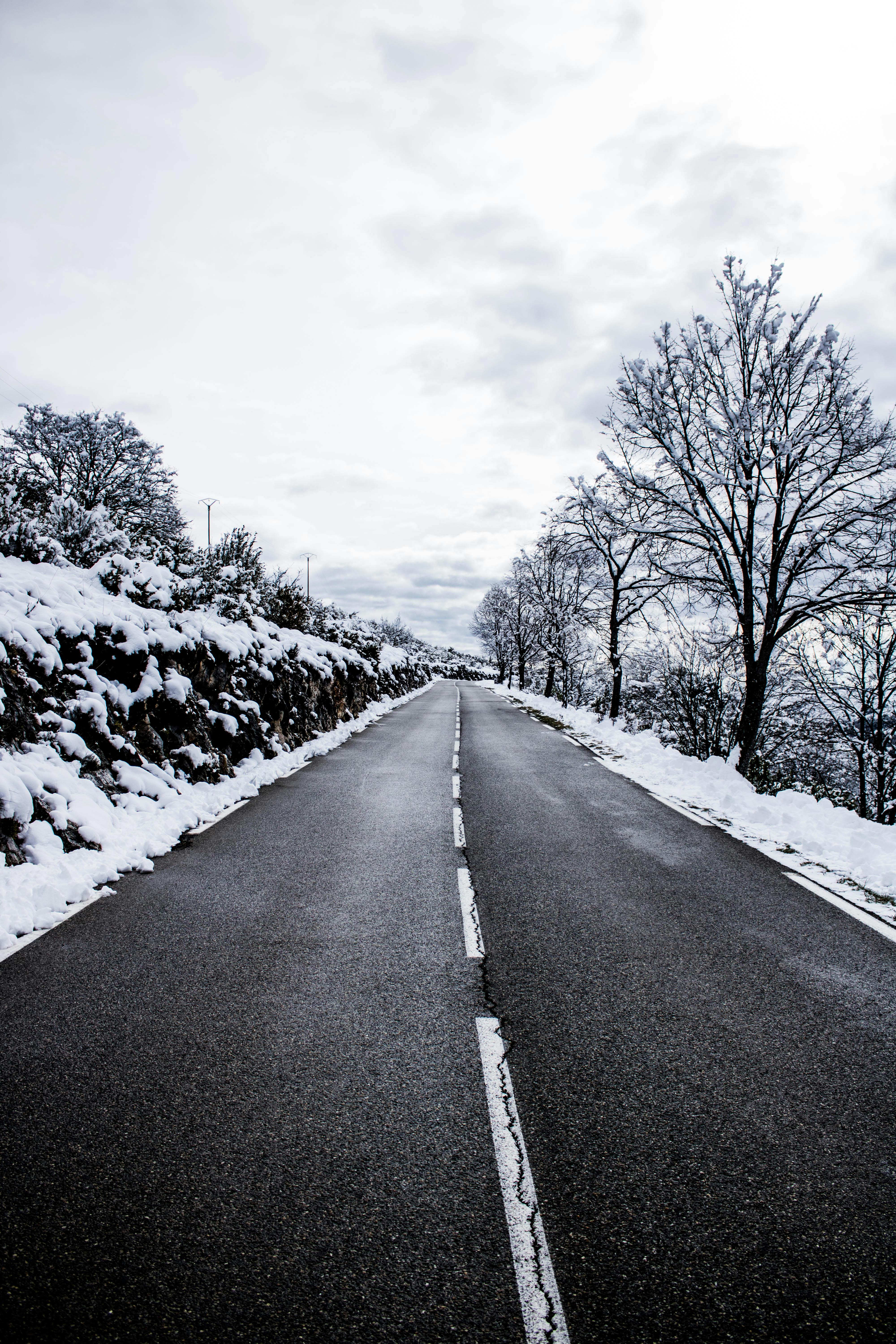 Kostenlos Kostenloses Stock Foto zu abenteuer, asphalt, außerorts Stock-Foto