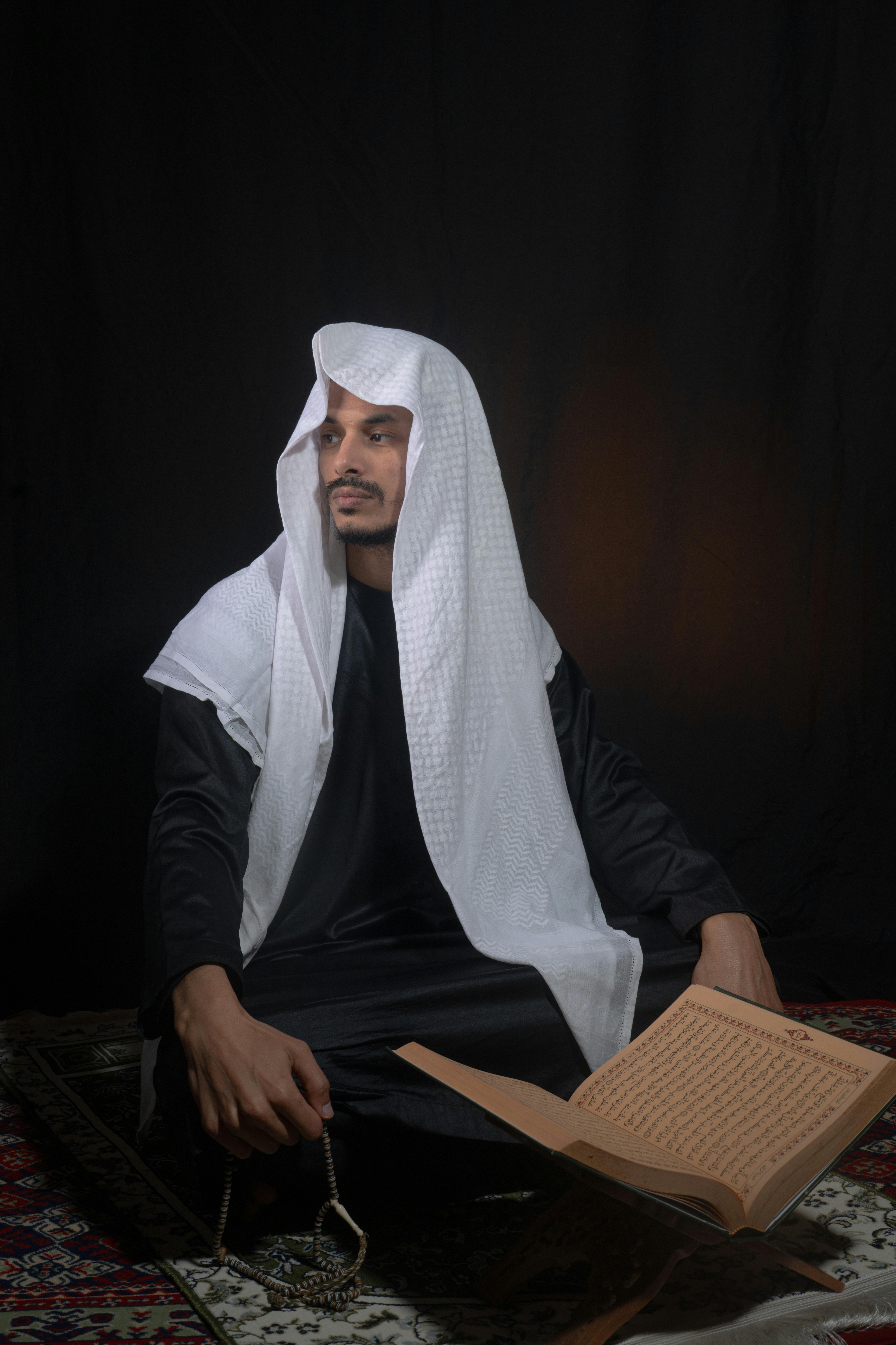 Kostenlos Kostenloses Stock Foto zu anbetung, araber, arabische schrift Stock-Foto