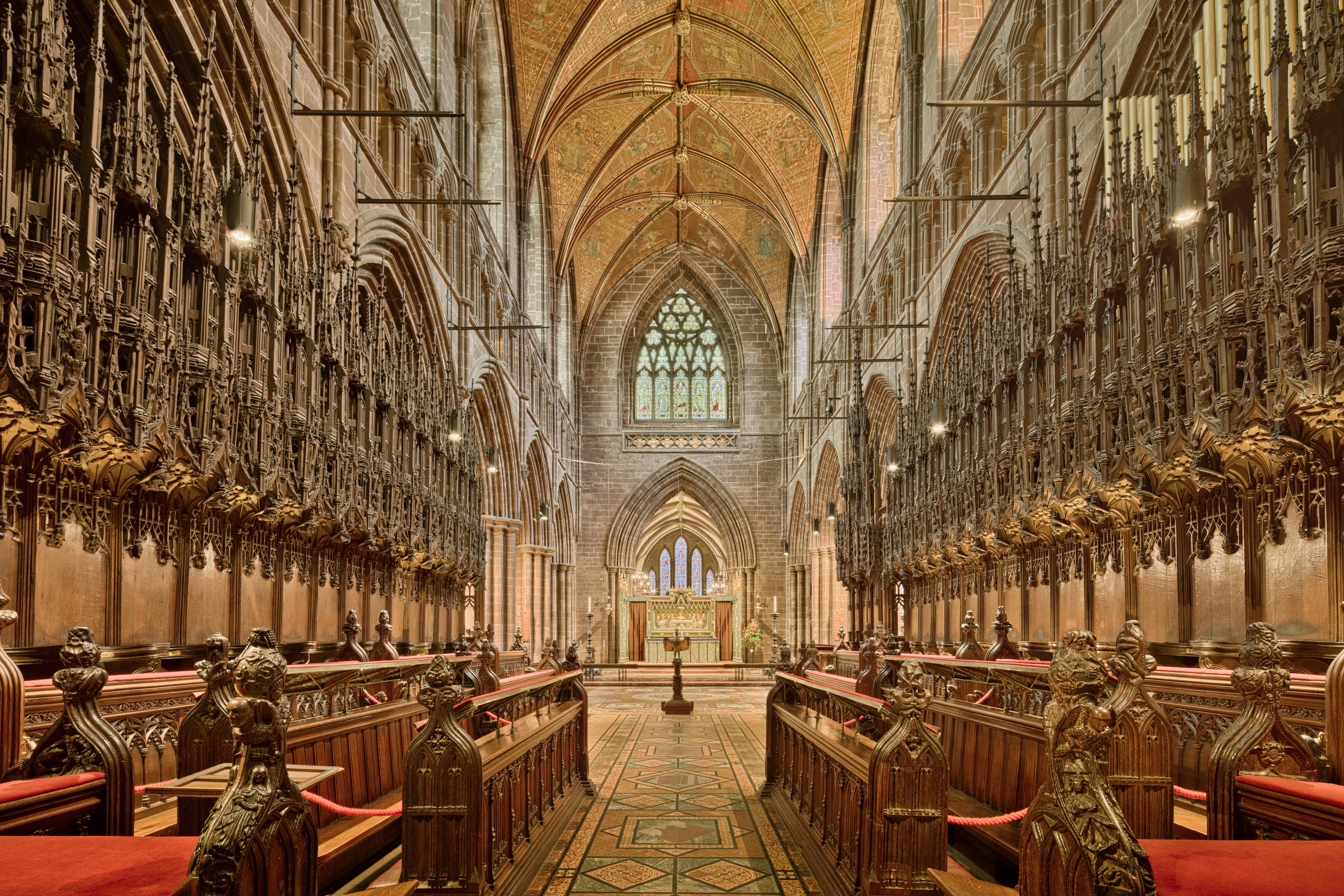 Gratis Fantastisk utsikt over Chester-katedralen innvendig med gotiske buer og intrikate treskjæringer. Arkivbilde