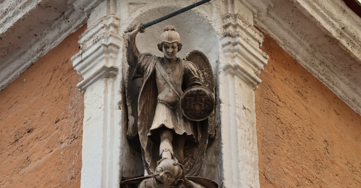 Saint Michel Notre Dame : Guide monuments Paris