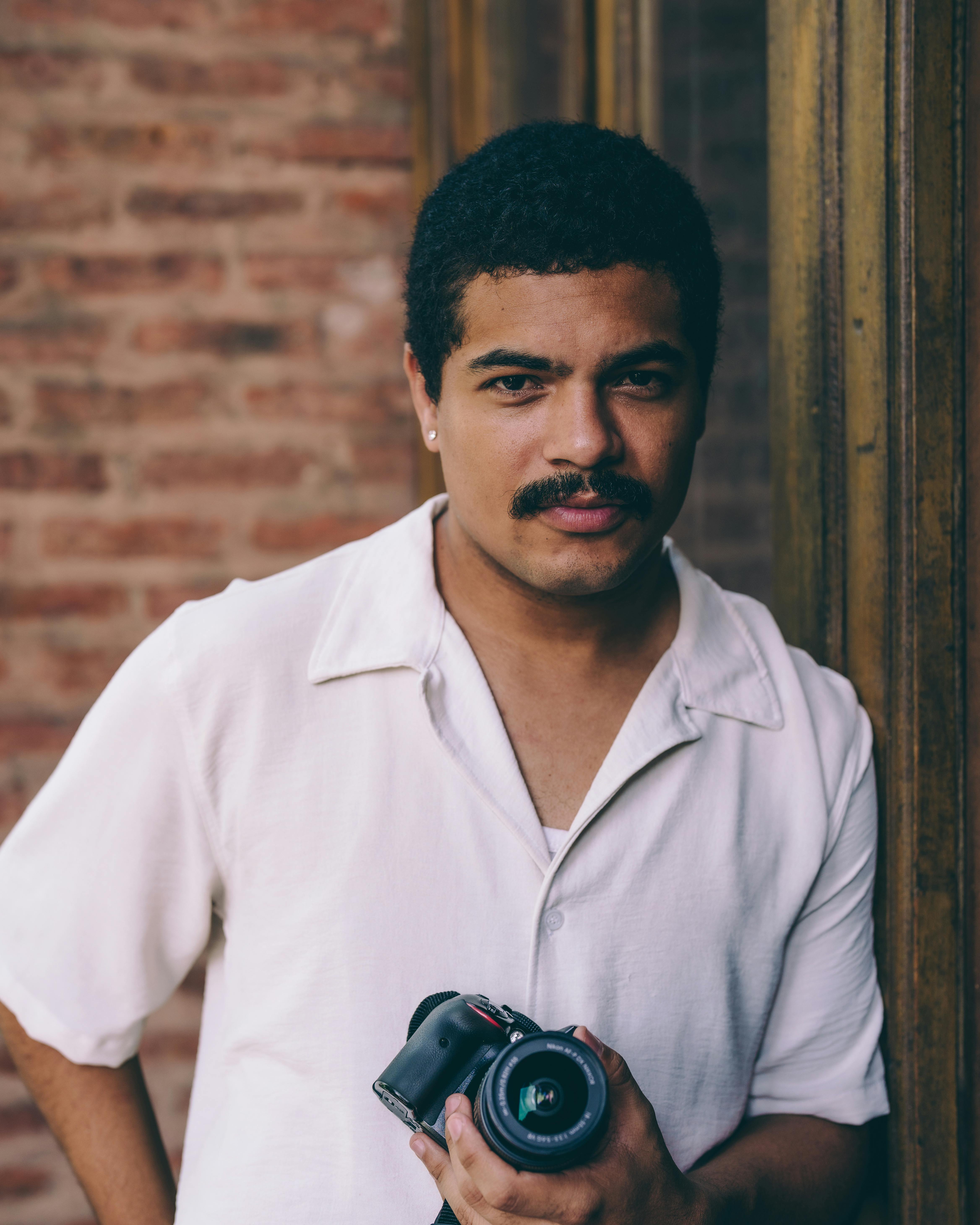 Kostenlos Kostenloses Stock Foto zu backsteinmauer, digitalkamera, drinnen Stock-Foto