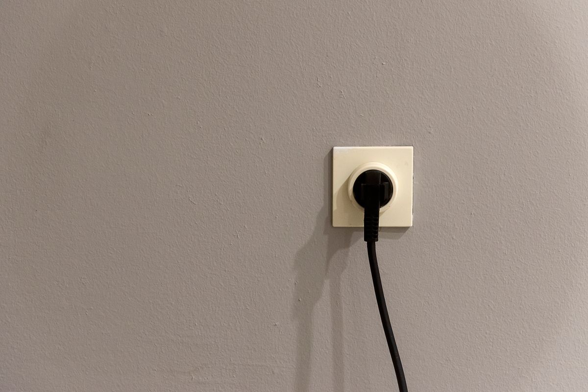 Sockets & Plug Tops