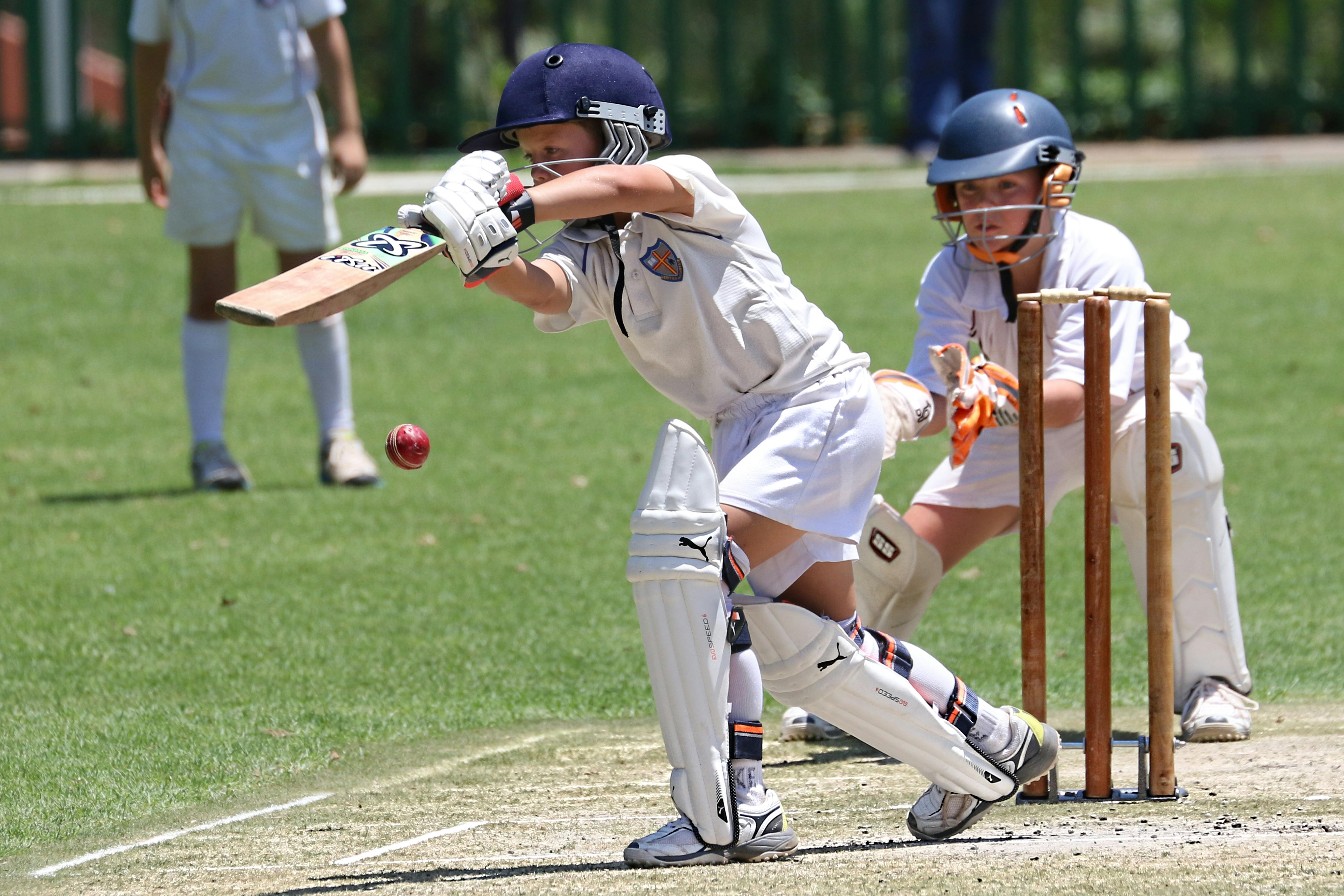 cricket bat and ball wallpaper