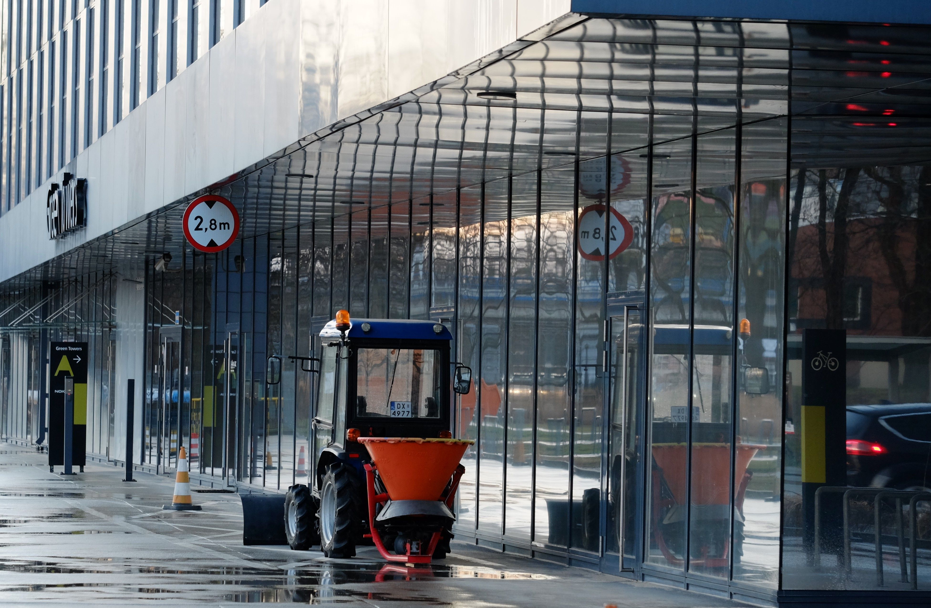 Streets Maintenance and Repairs — Photo by Roman Biernacki on Pexels