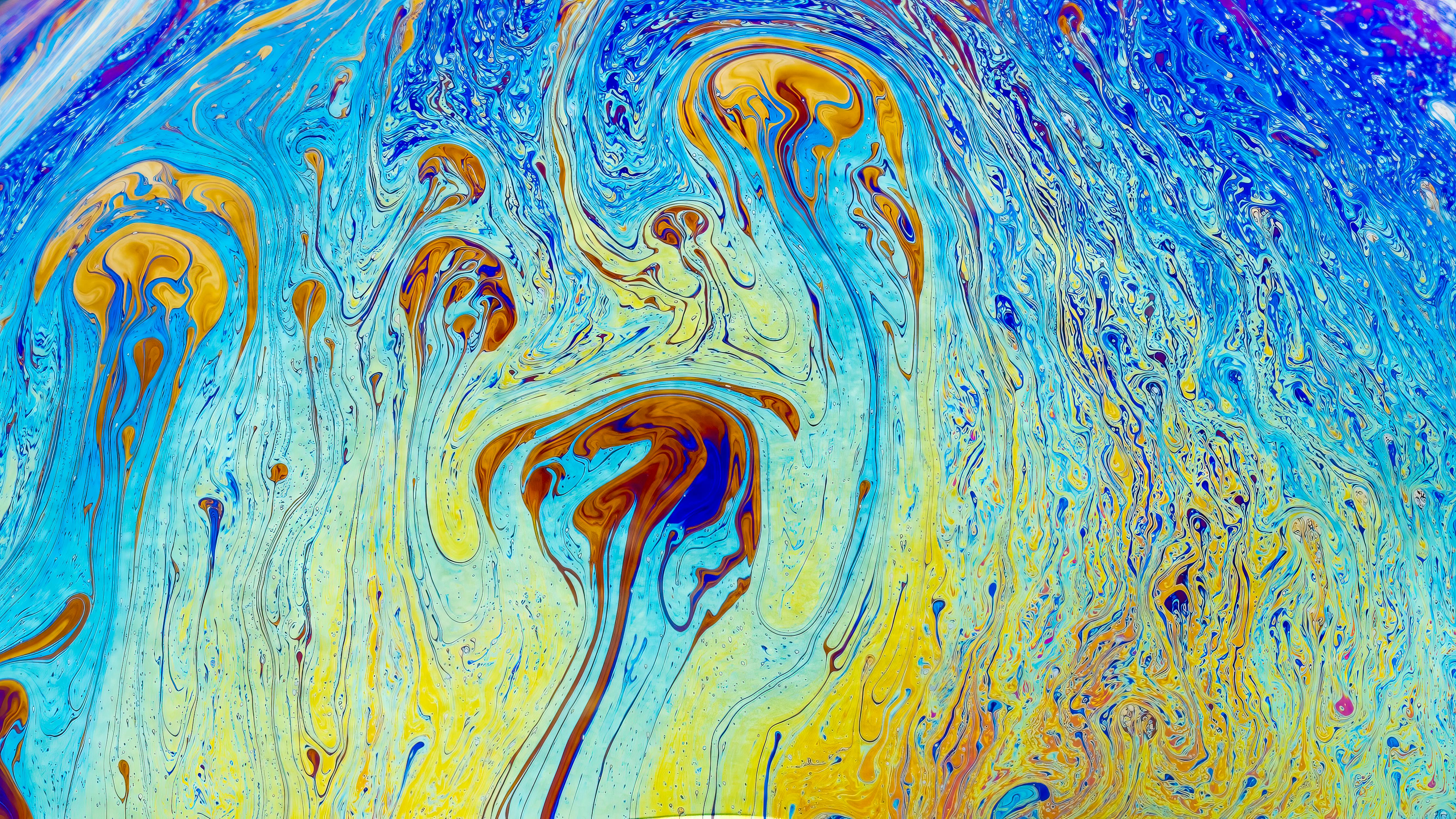 無料 液体アートを彷彿とさせる、流れるような質感と鮮やかな色彩のカラフルな抽象デザイン。 写真素材