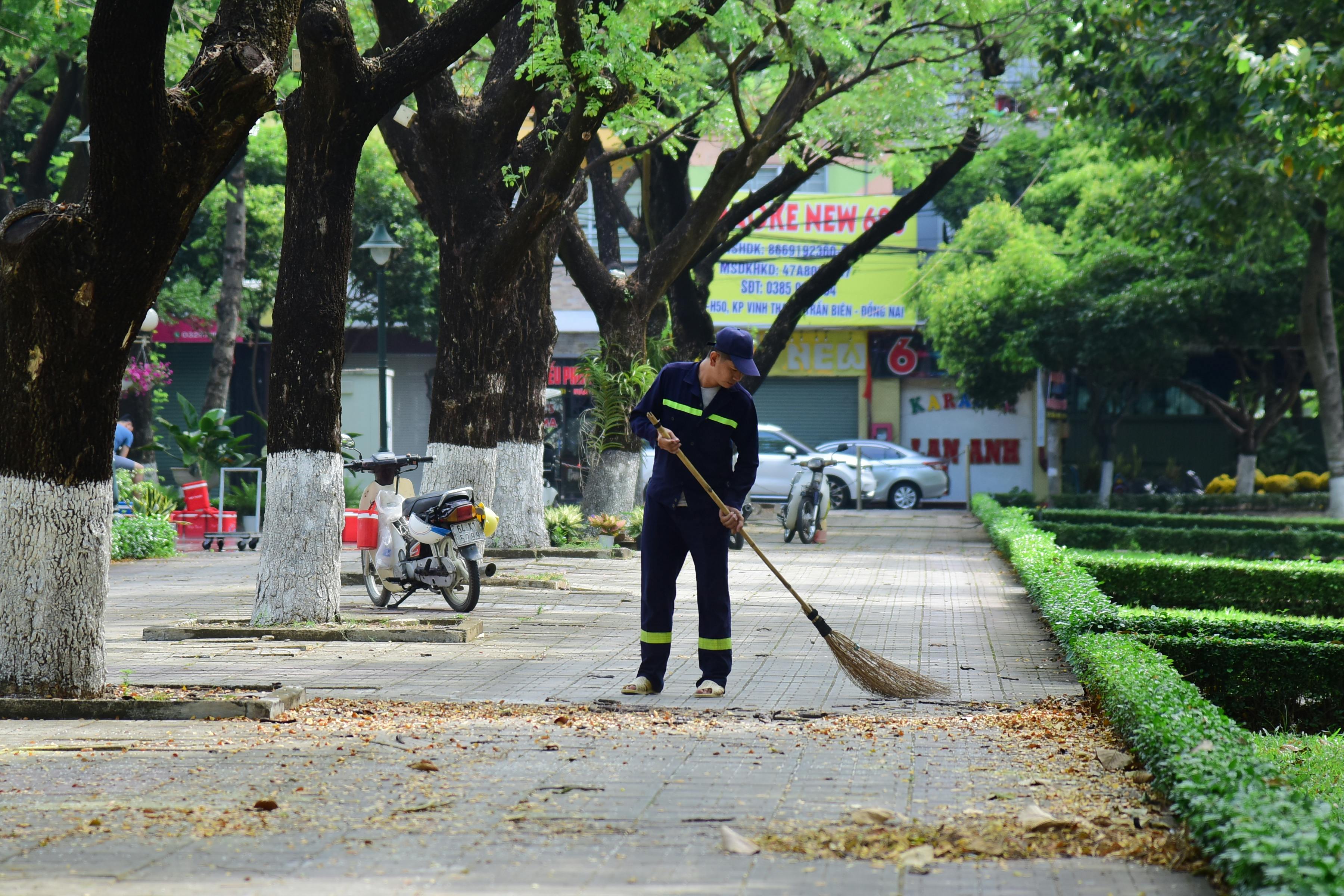 Streets Maintenance and Repairs — Photo by Sóc Năng Động on Pexels