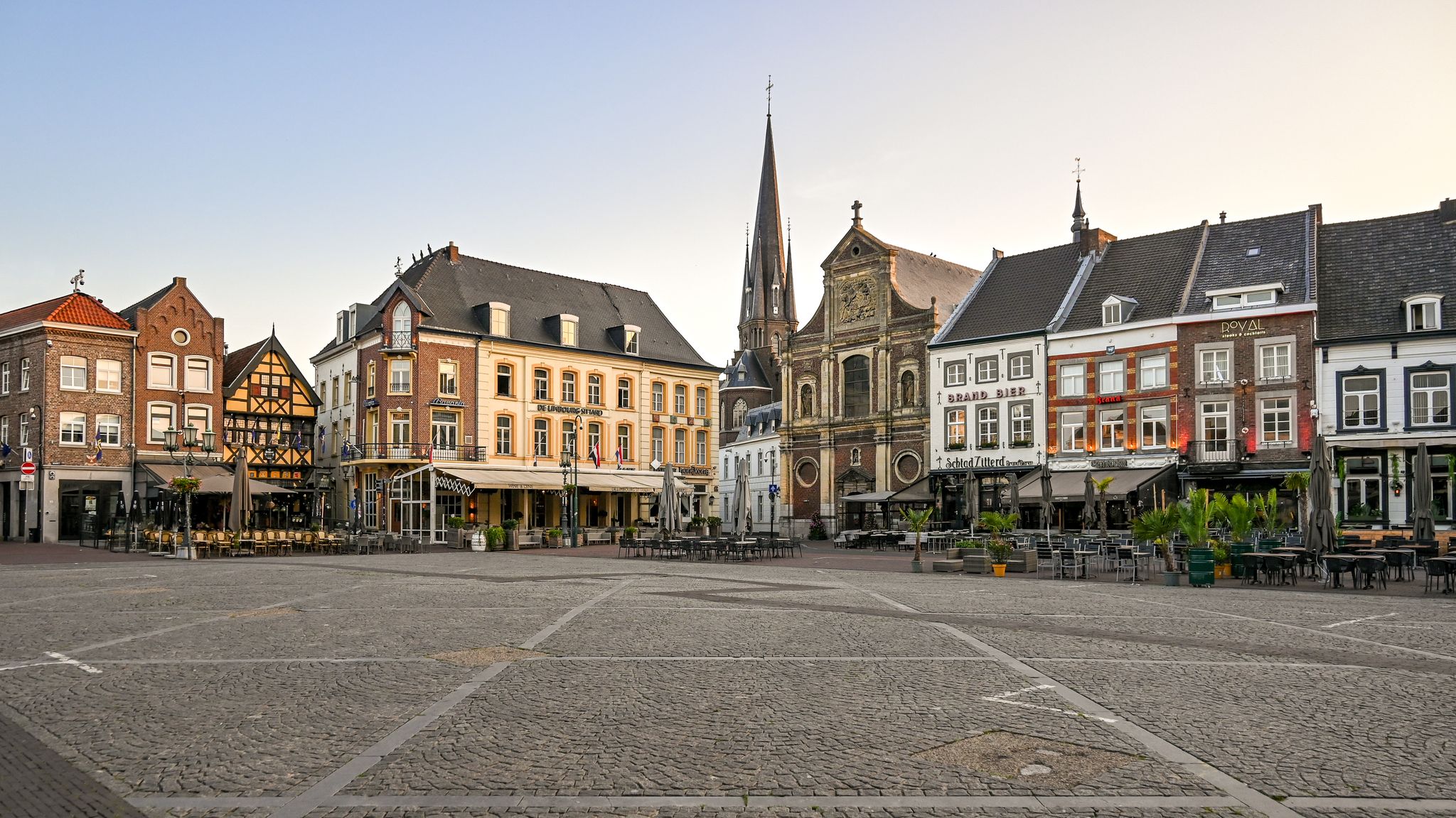 Limburgers geven minder vakantiegeld uit
