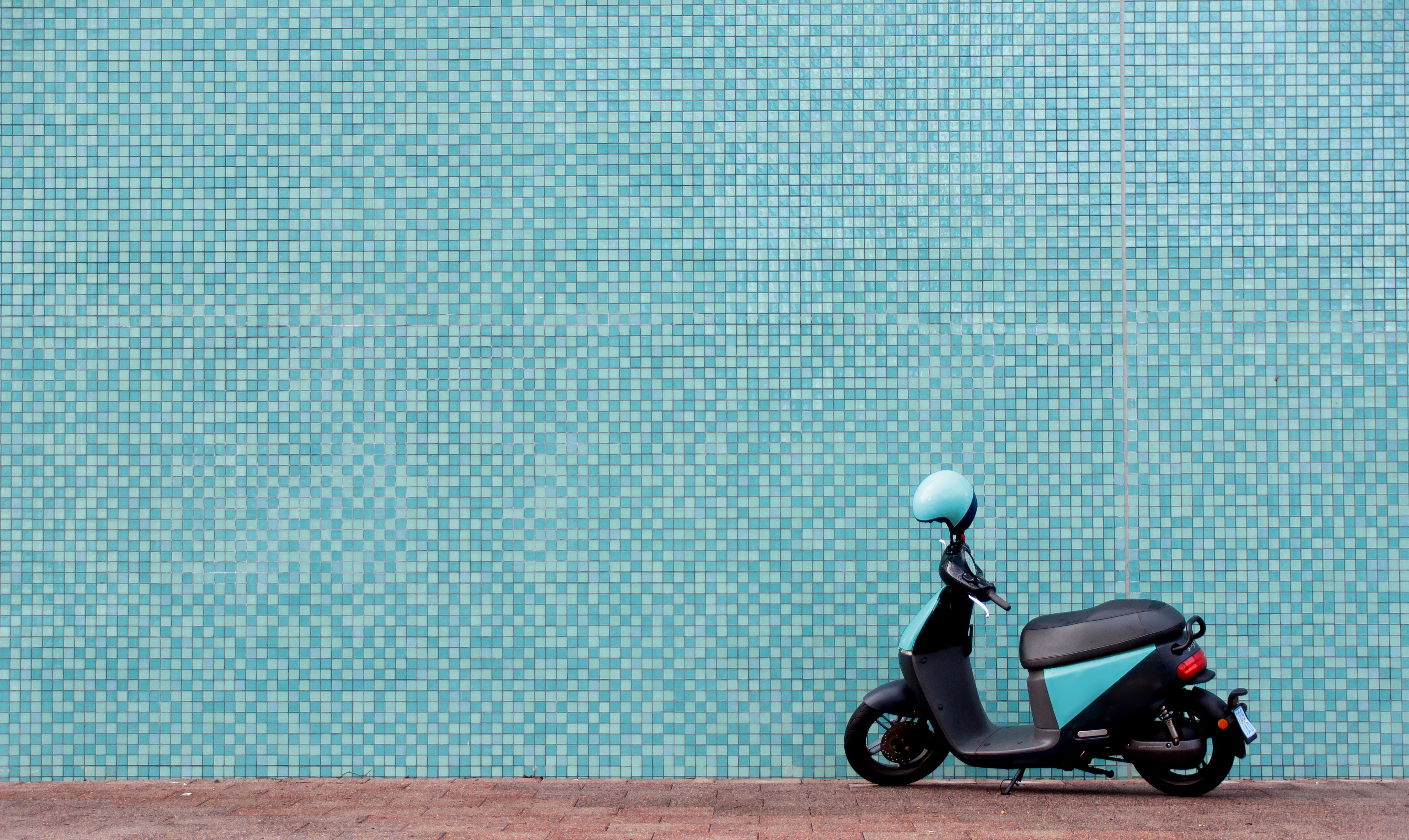There’s An Electric Scooter Gold Rush Happening In India — Photo by wal_ 172619 on Pexels