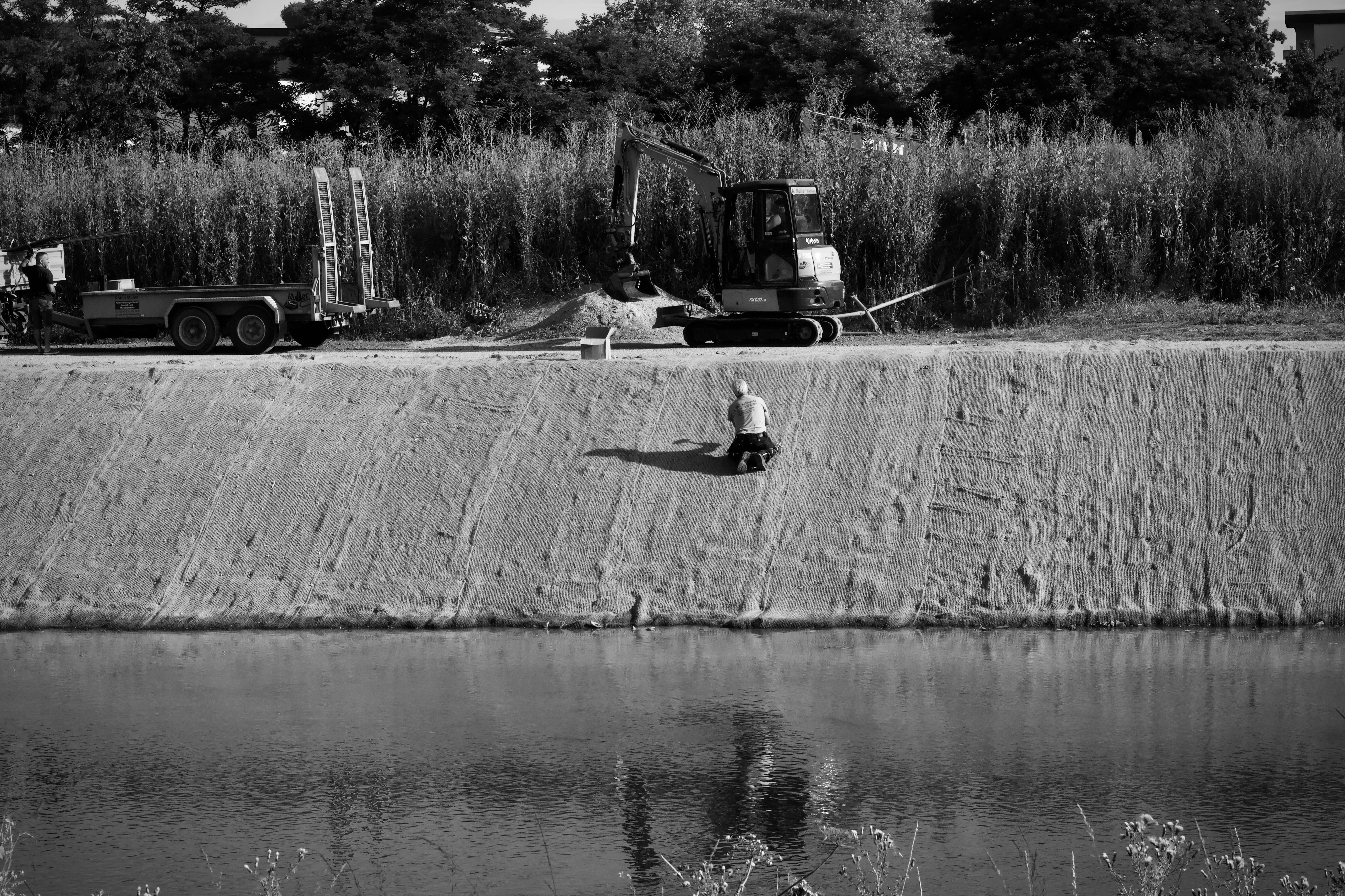 Water Resources Department launches special desilting drive along Chennai waterways