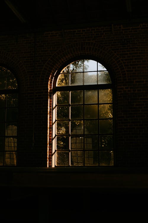Free Arched Vintage Window  Stock Photo