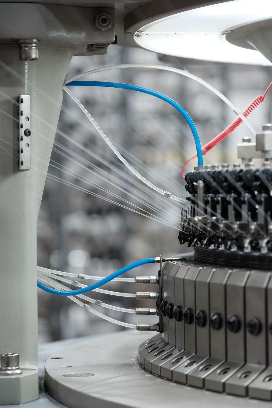 Industrial circular knitting machine