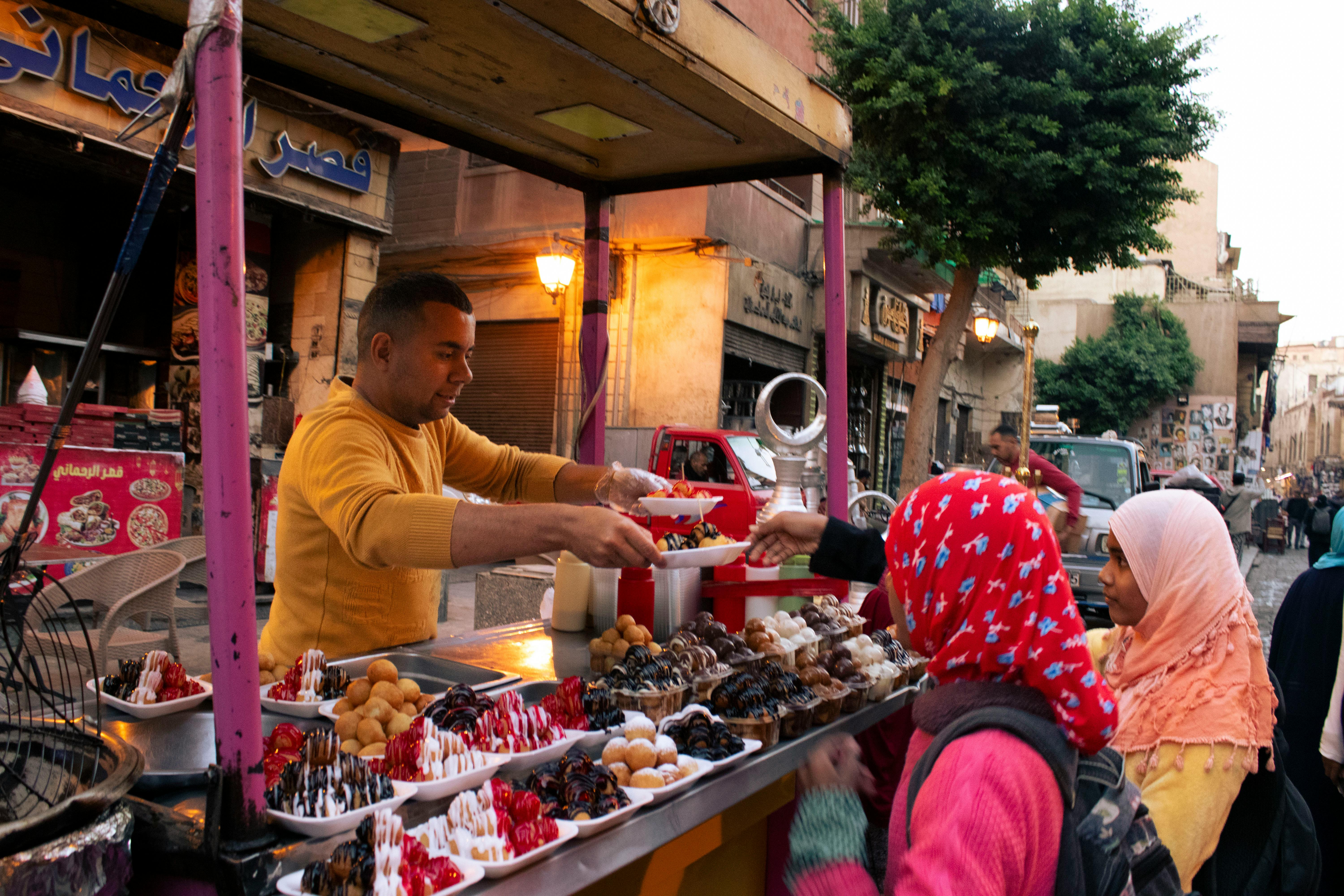 川普攻擊伊朗目標邊打邊改 擴大政治風險