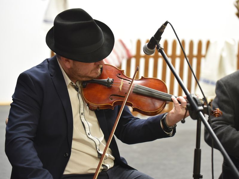 Fiddle Playing