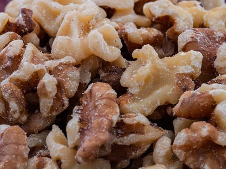 Walnut Halves & Pieces Golden-tree